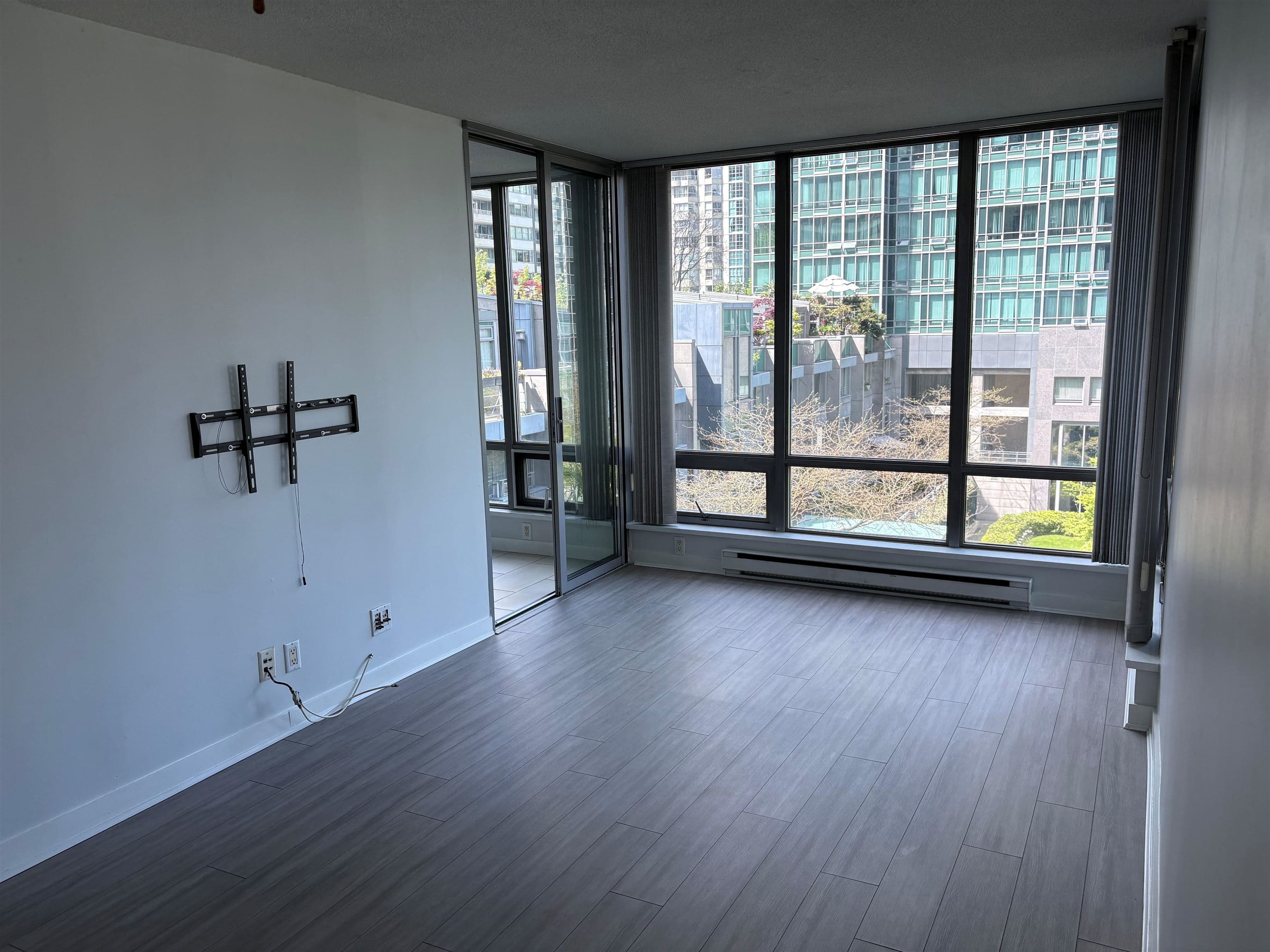 502 - 1200 W Georgia Street, Vancouver, V6E 4R2 — photo 3
