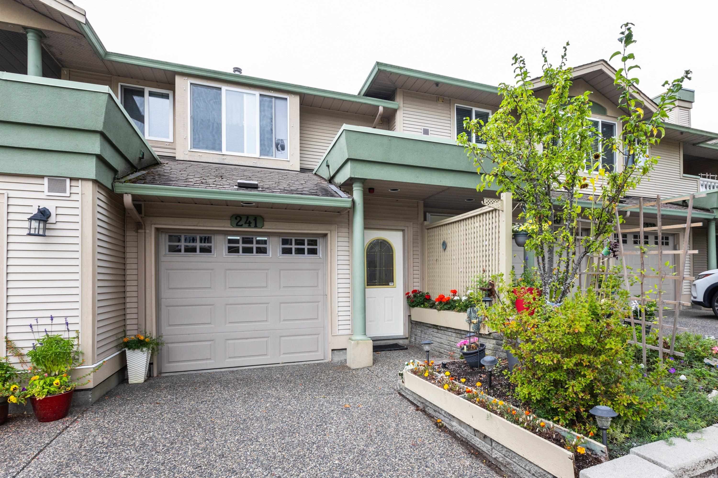 241 - 13888 70 Avenue, Surrey, V3W 0R8 — photo 1