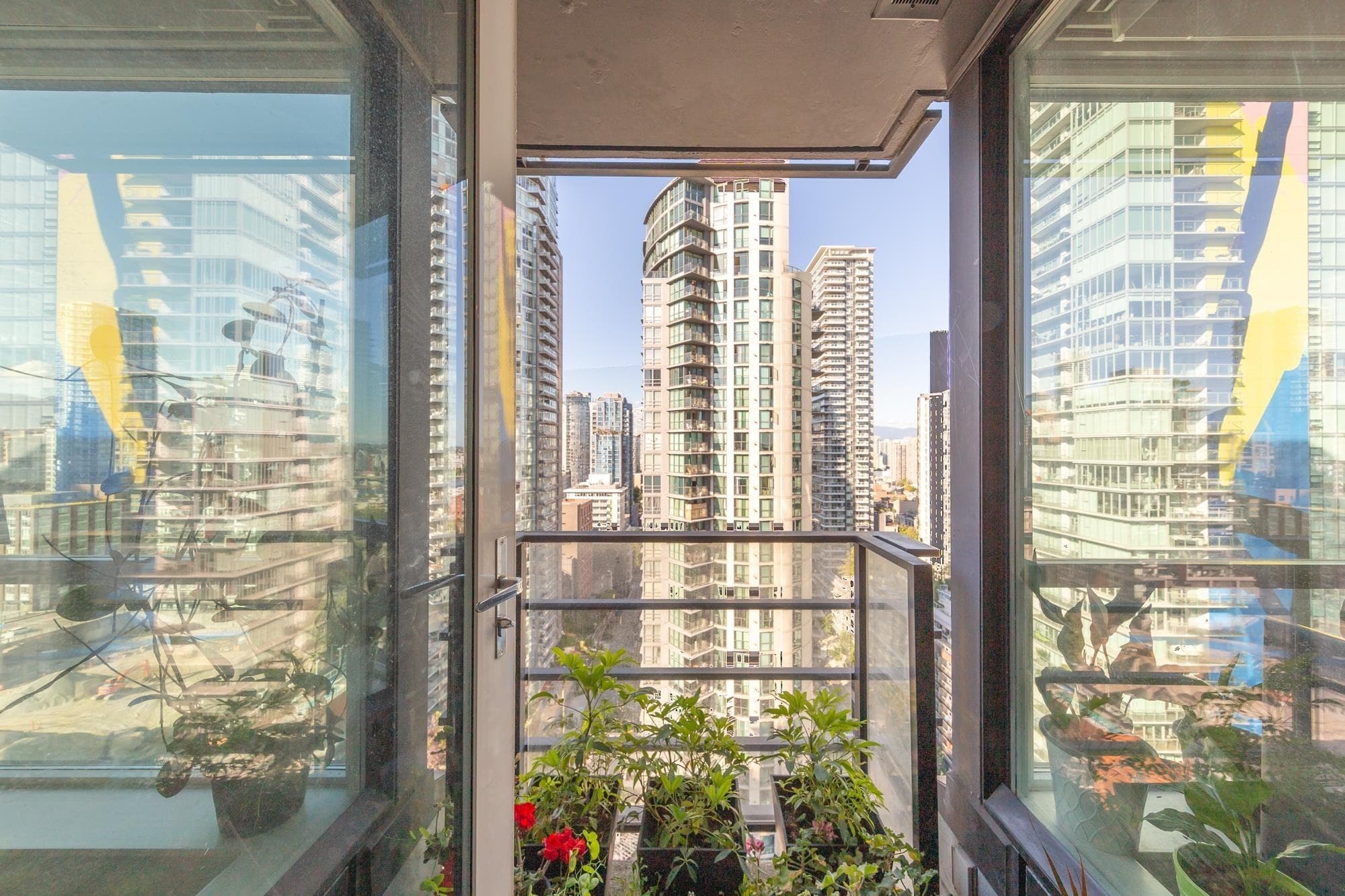 2607 - 1495 Richards Street, Vancouver, V6Z 3E3 — photo 3