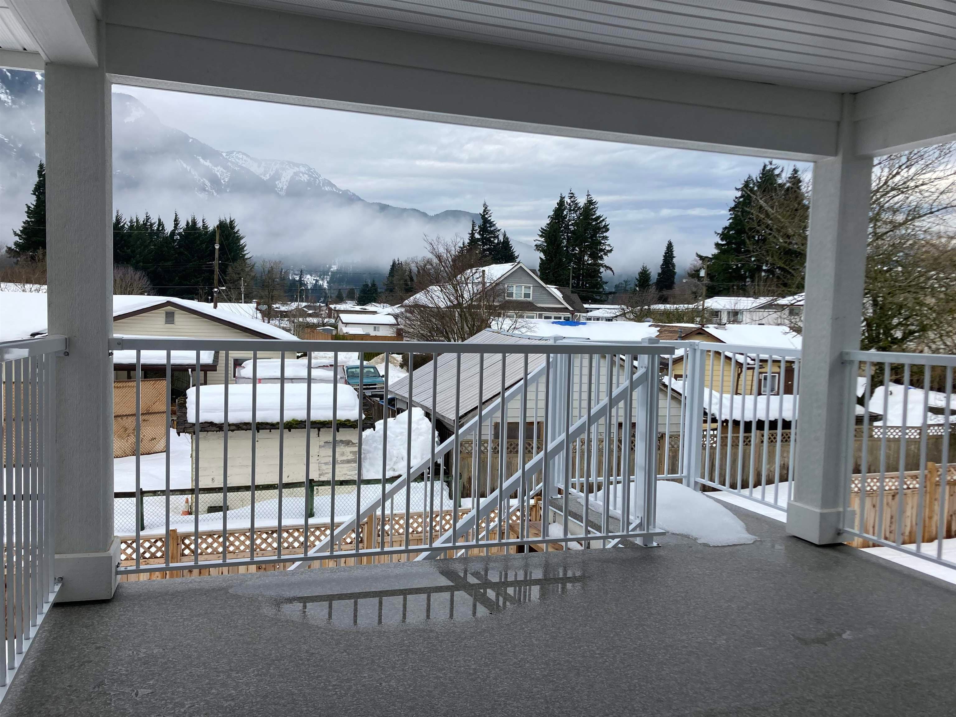 539 Douglas Street, Hope, V0X 1L0 — photo 3