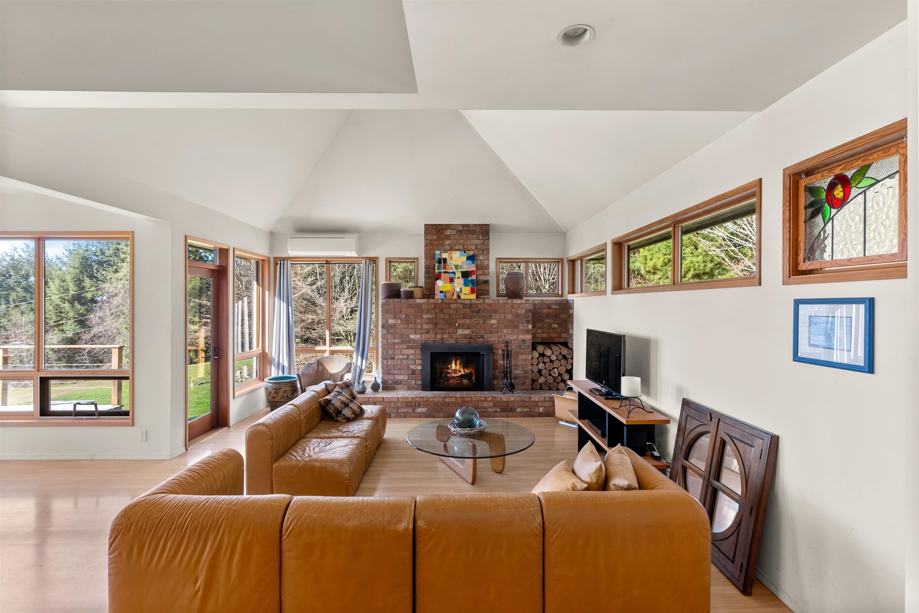 1911 Grandview Road, Gibsons, V0N 1V5 — photo 4