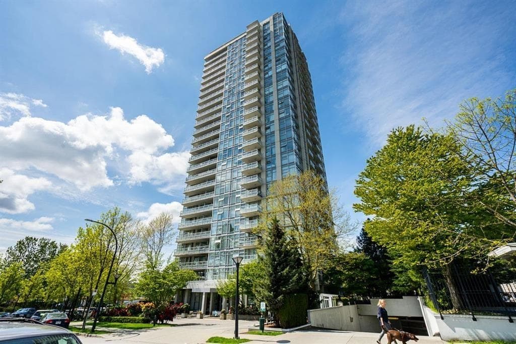1203 - 2289 Yukon Crescent, Burnaby, V5C 0B2 — photo 1