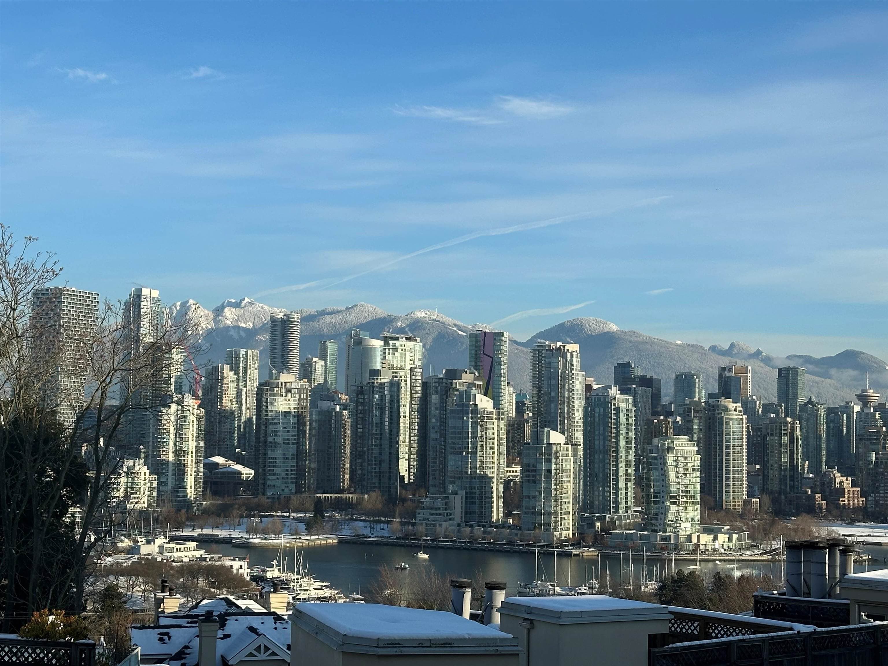 401 - 1235 W Broadway, Vancouver, V6H 1G7 — photo 1