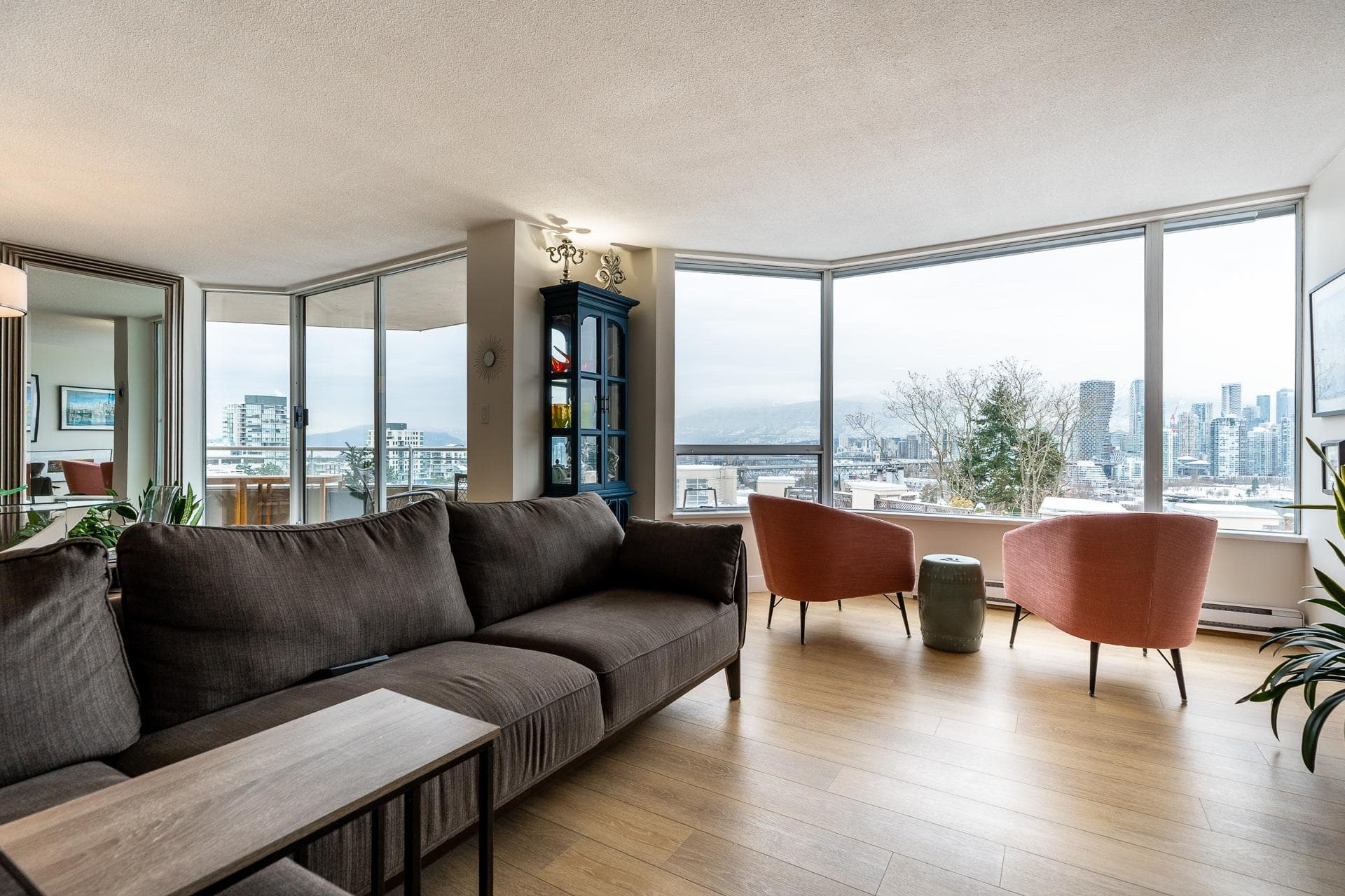 401 - 1235 W Broadway, Vancouver, V6H 1G7 — photo 4