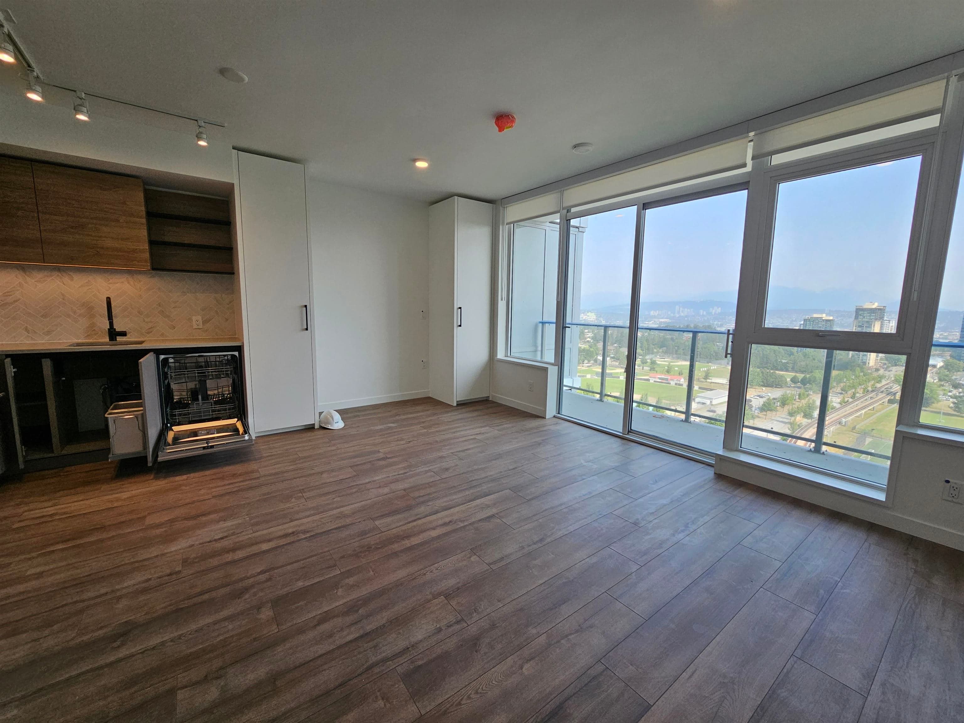 2103 - 13428 105 Avenue, Surrey, V3T 0S6 — photo 3