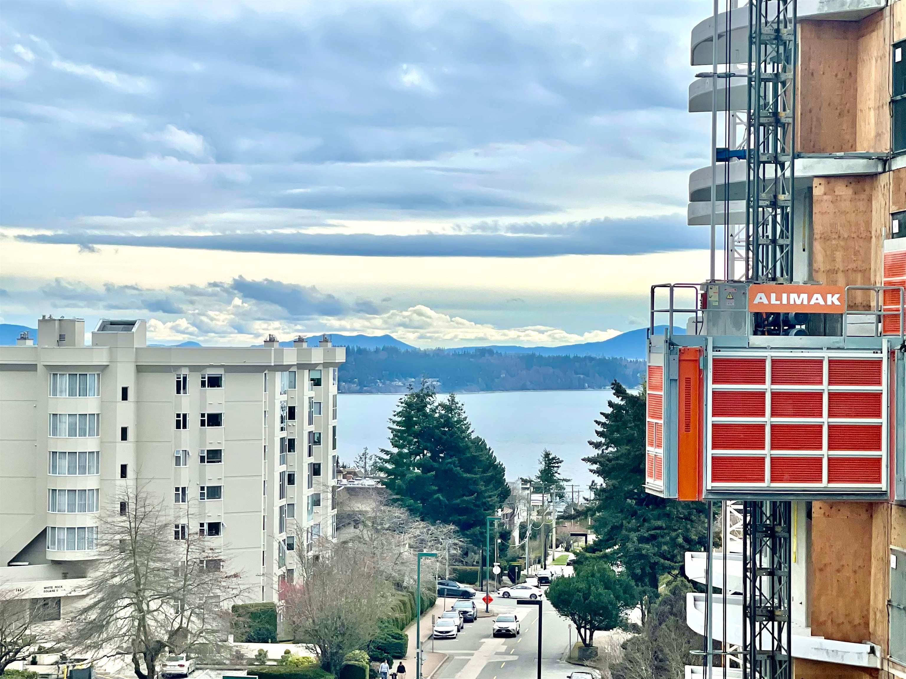 602 - 1501 Foster Street, White Rock, V4B 0C3 — photo 2
