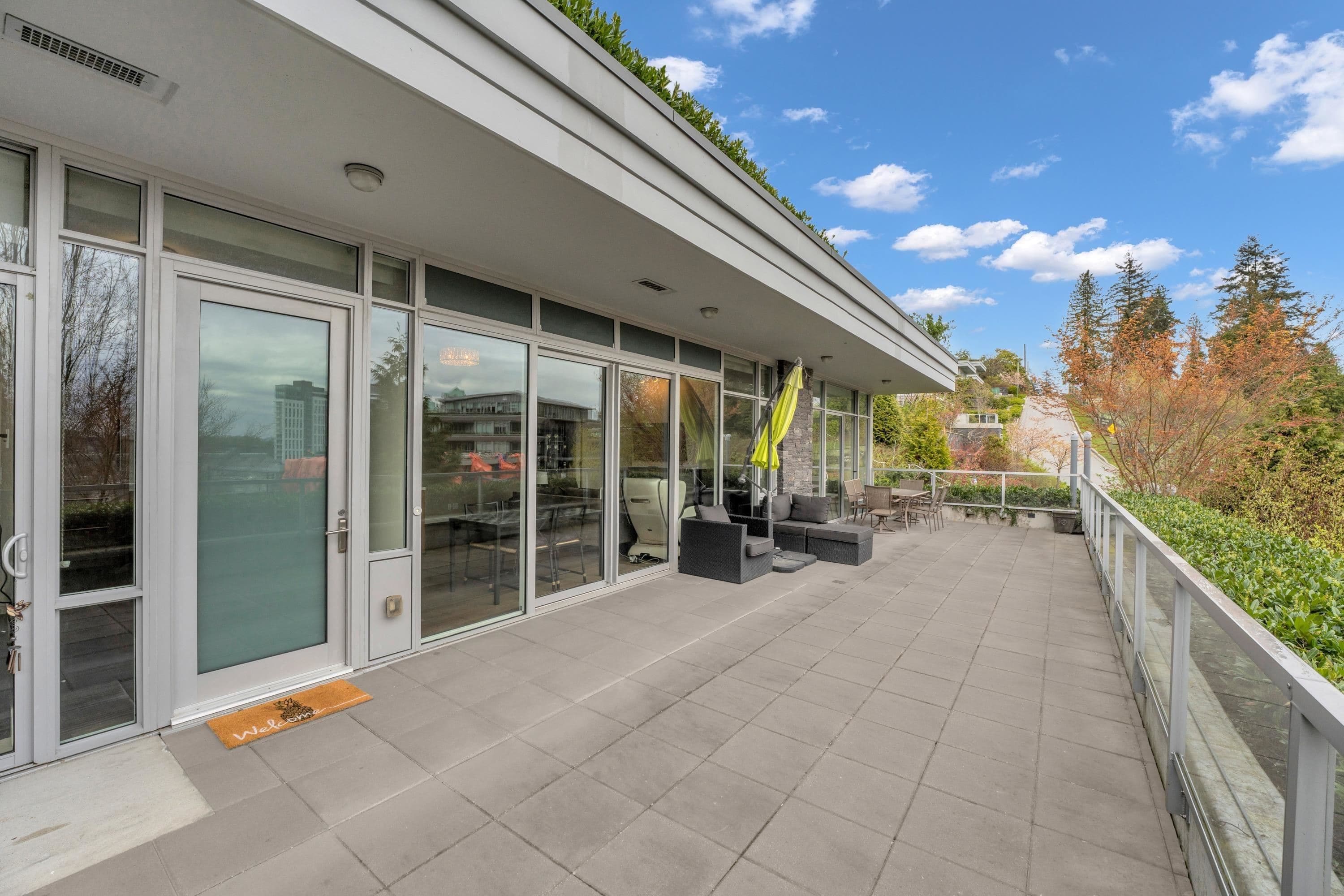 102 - 908 Keith Road, West Vancouver, V7T 1M3 — photo 2