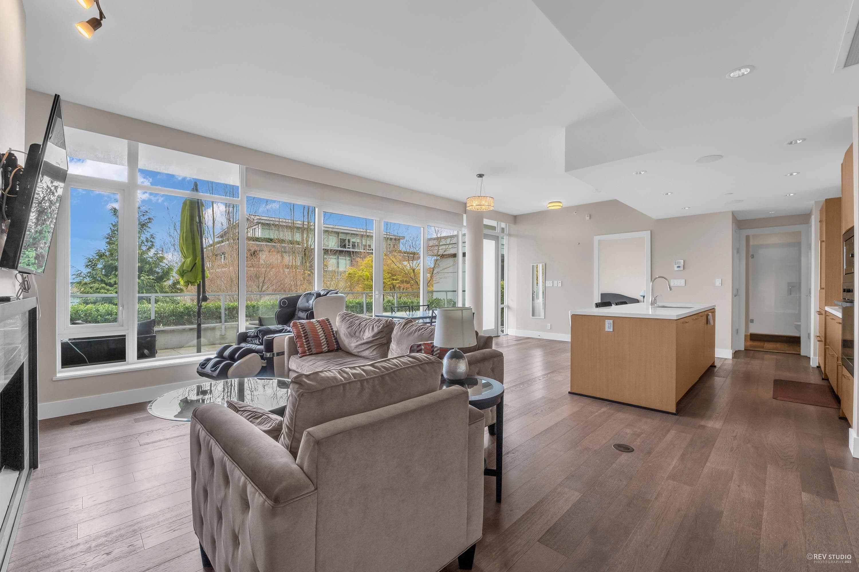 102 - 908 Keith Road, West Vancouver, V7T 1M3 — photo 3