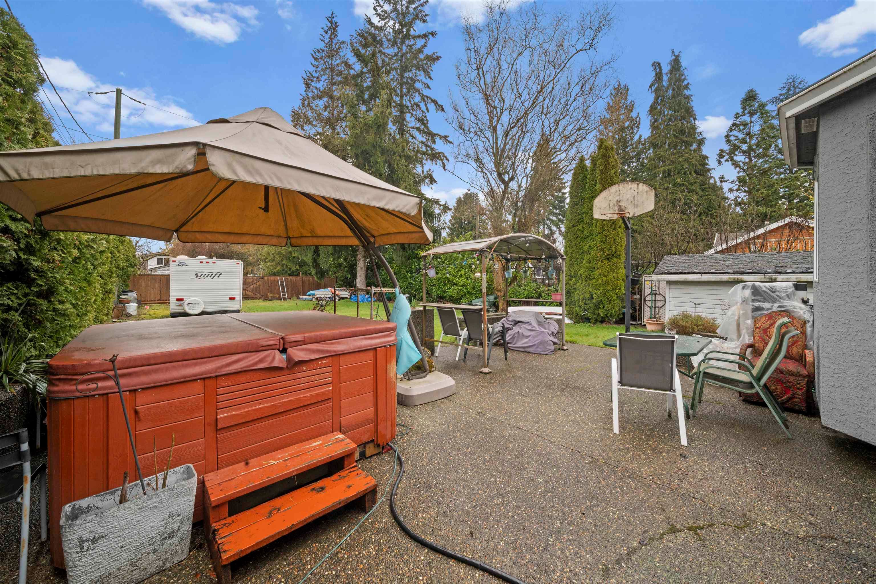 14349 Kindersley Drive, Surrey, V3R 5R1 — photo 4