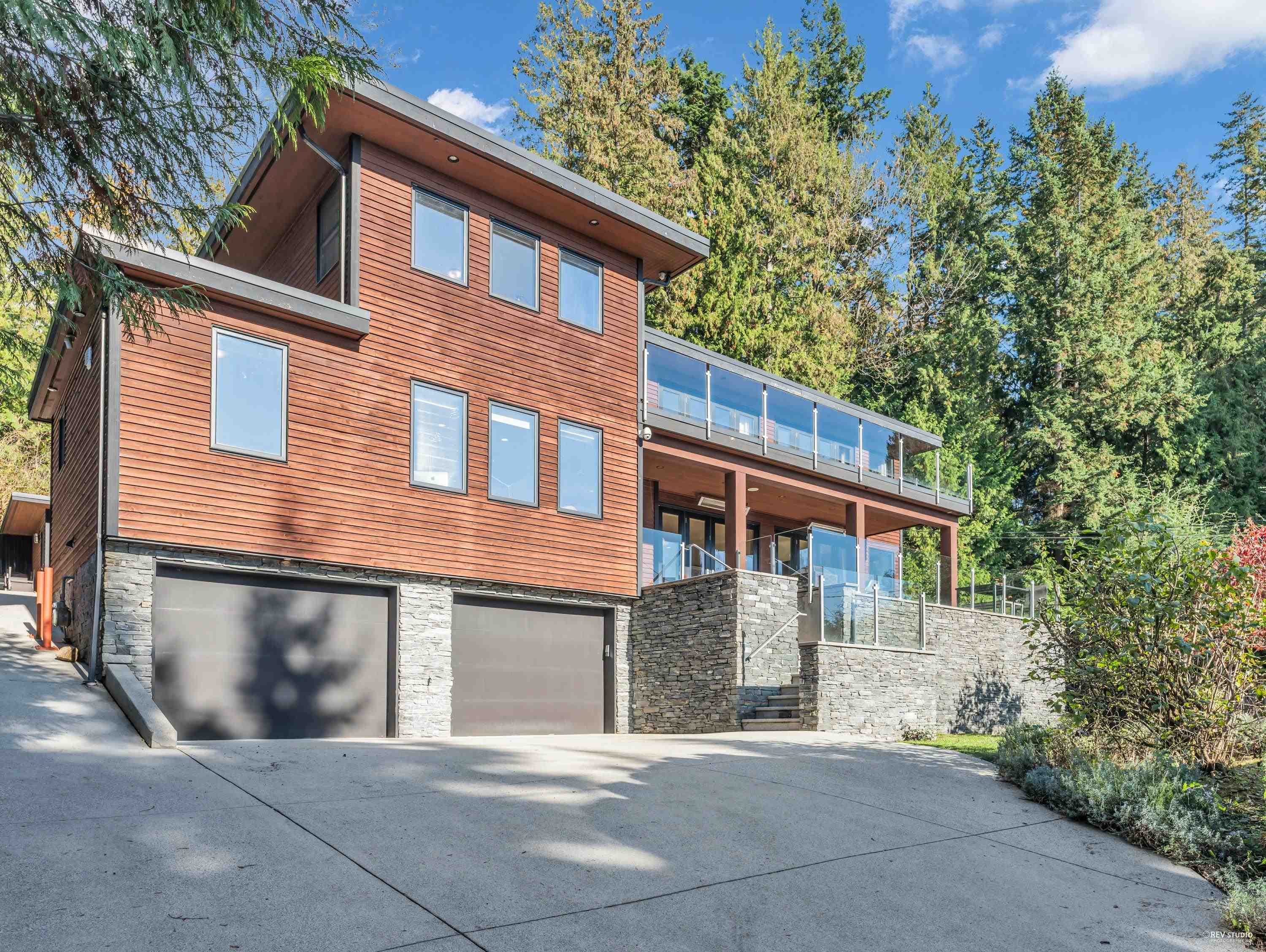 4742 Caulfeild Drive, West Vancouver, V7W 1G5 — photo 1