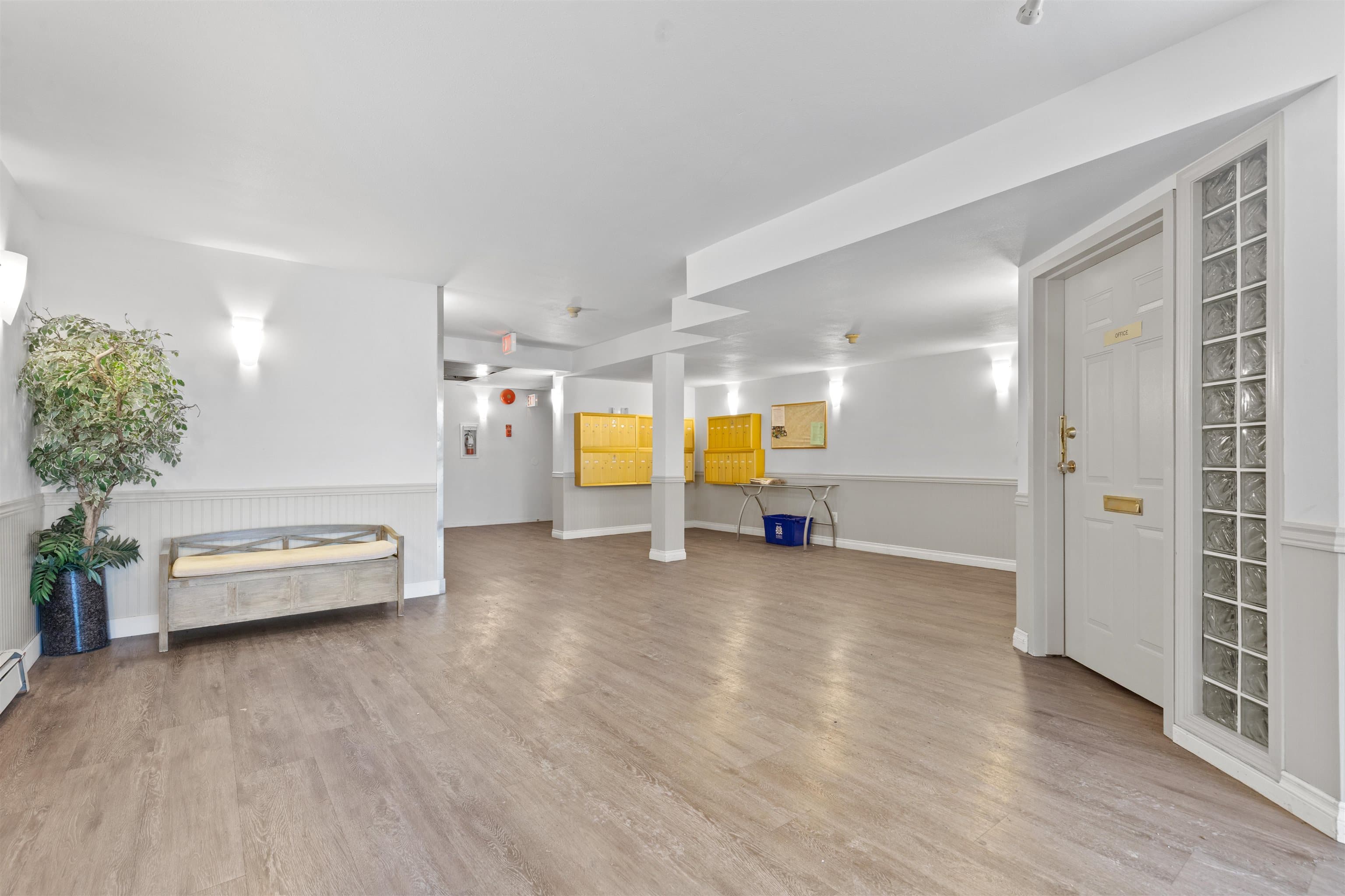 205 - 45702 Watson Road, Chilliwack, V2R 3E6 — photo 3