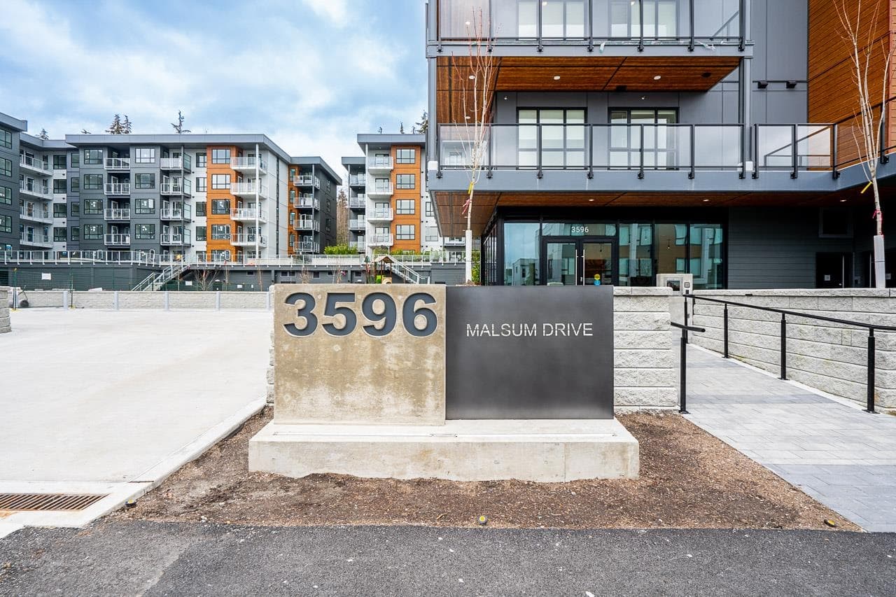 403 - 3596 Malsum Drive, North Vancouver, V7G 0B5 — photo 5