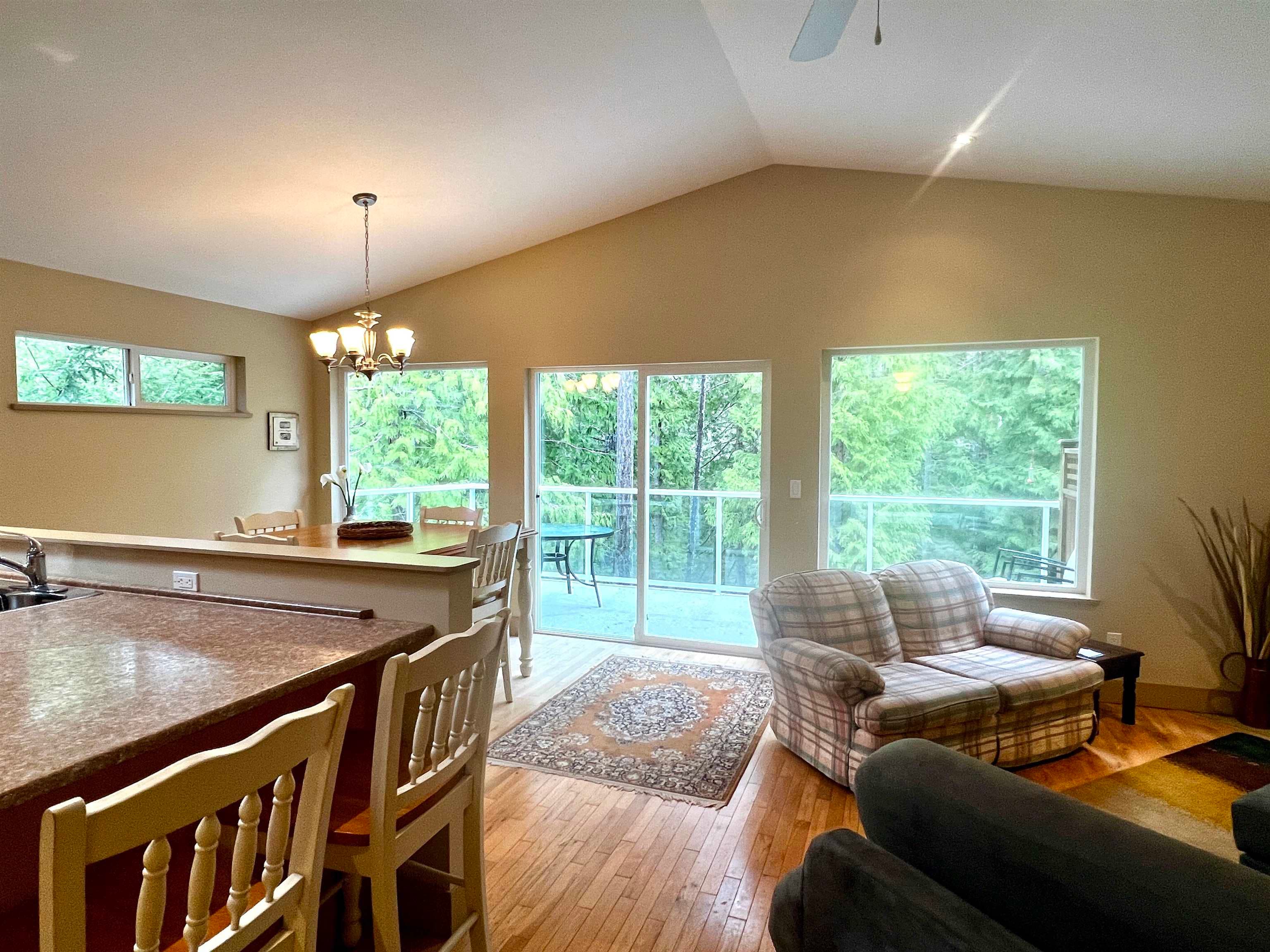 14 - 12710 Lagoon Road, Madeira Park, V0N 2H1 — photo 3