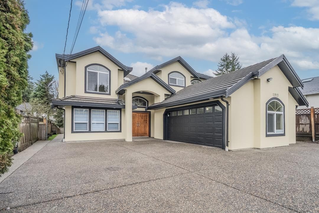 11919 96 Avenue, Surrey