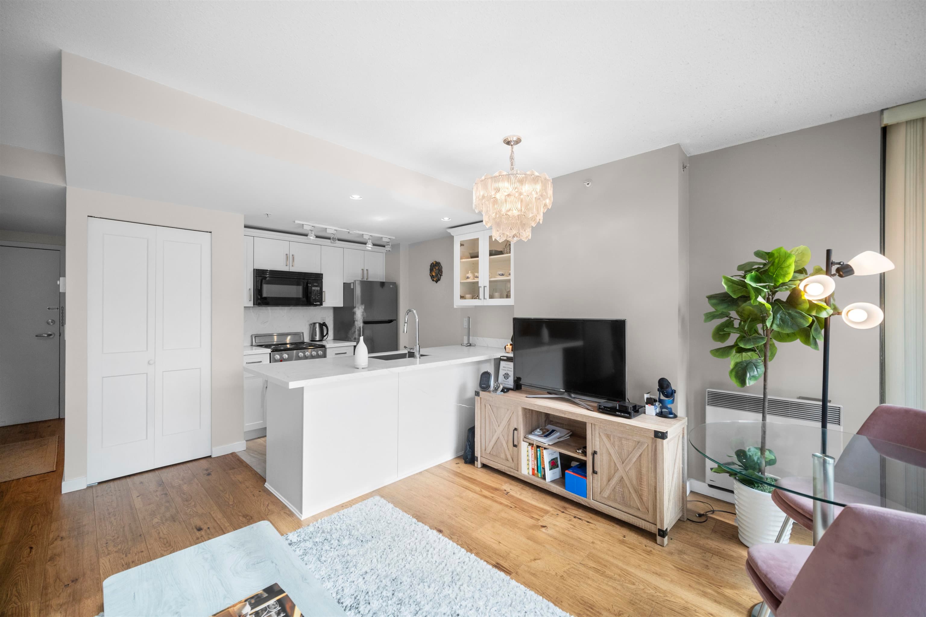 608 - 1331 W Georgia Street, Vancouver, V6E 4P1 — photo 4
