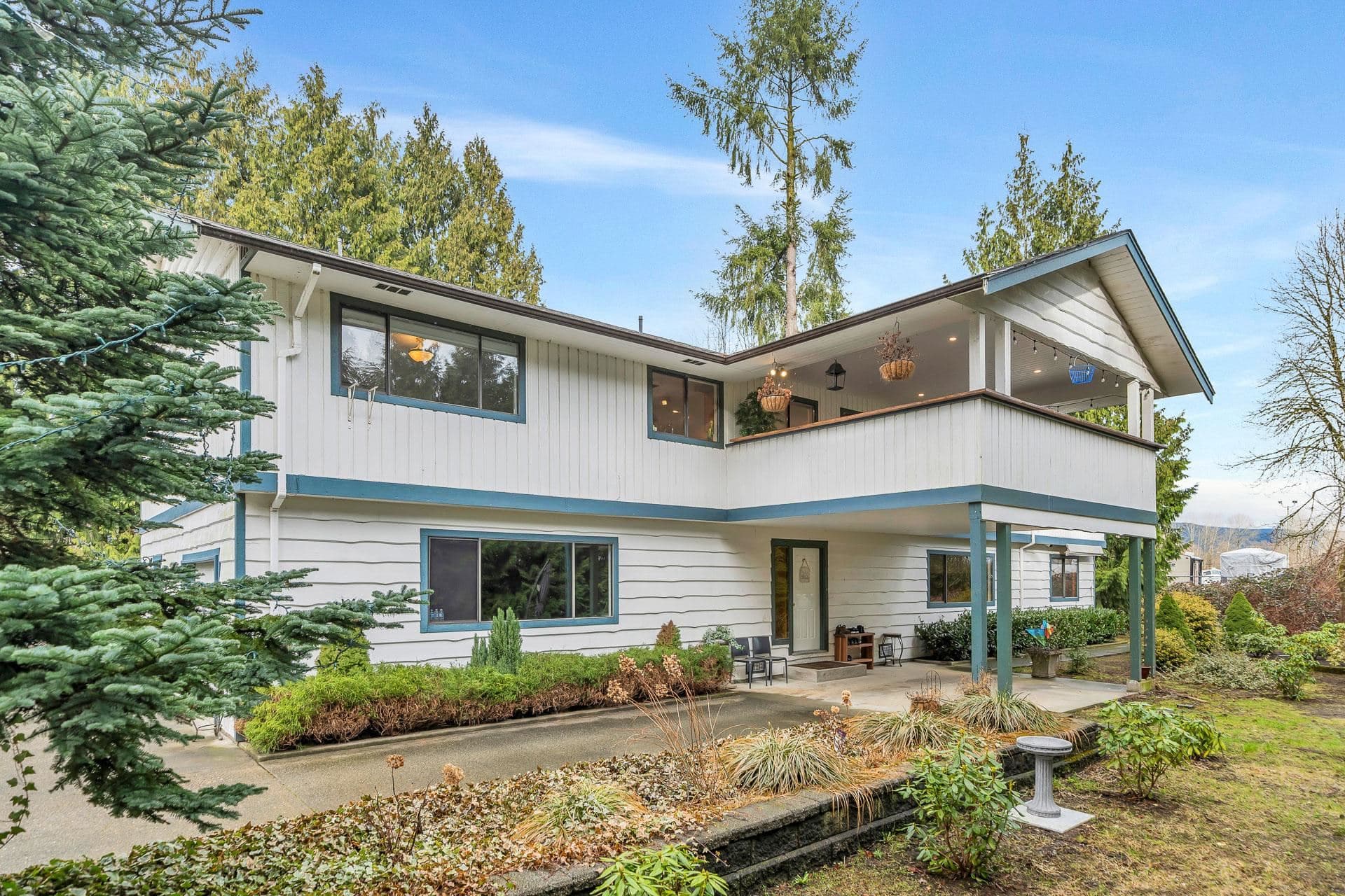 3775 Lincoln Avenue, Coquitlam, V3E 3H8 — photo 1