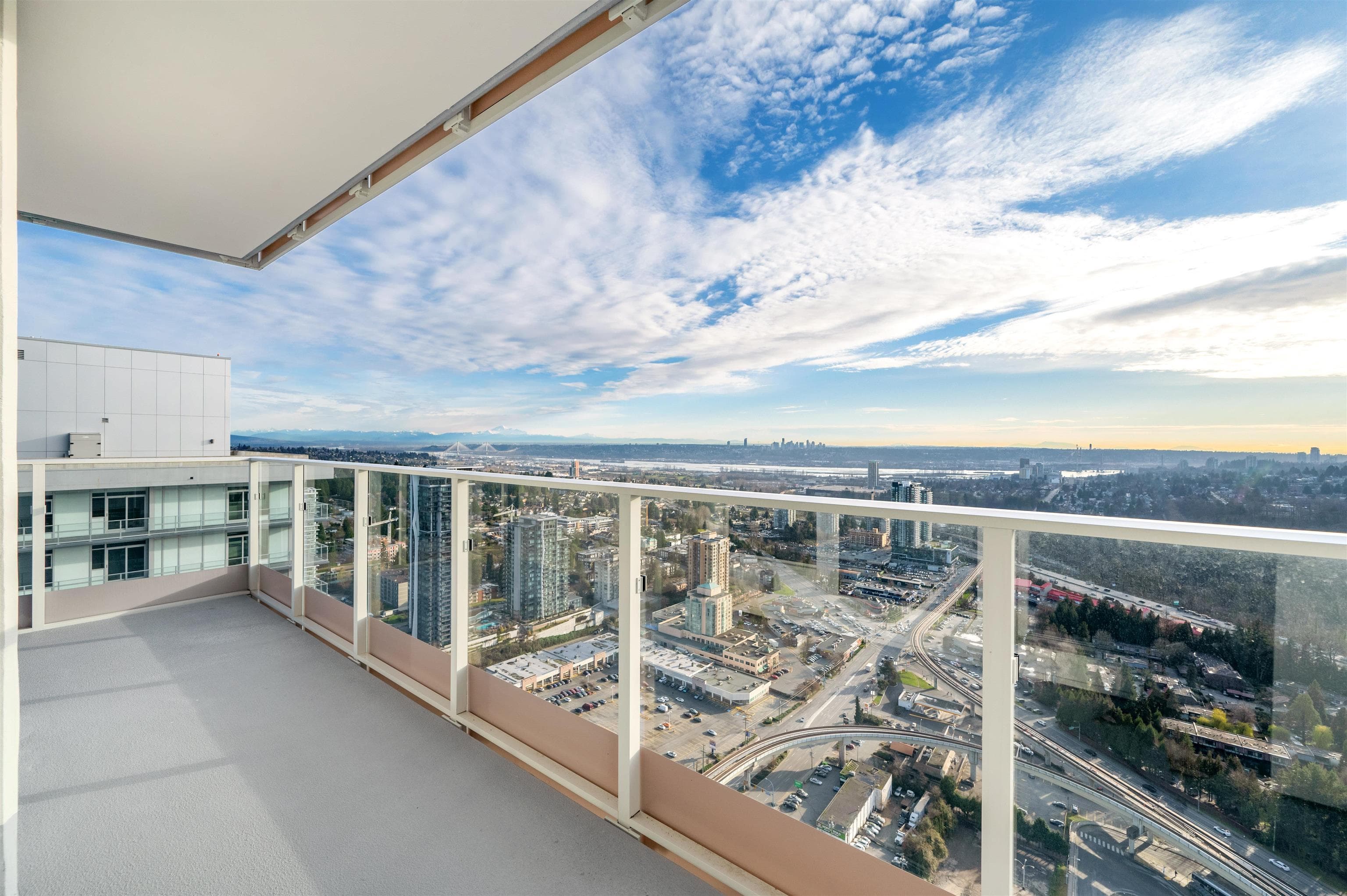 3905 - 3833 Evergreen Place, Burnaby, V3J 0M2 — photo 2