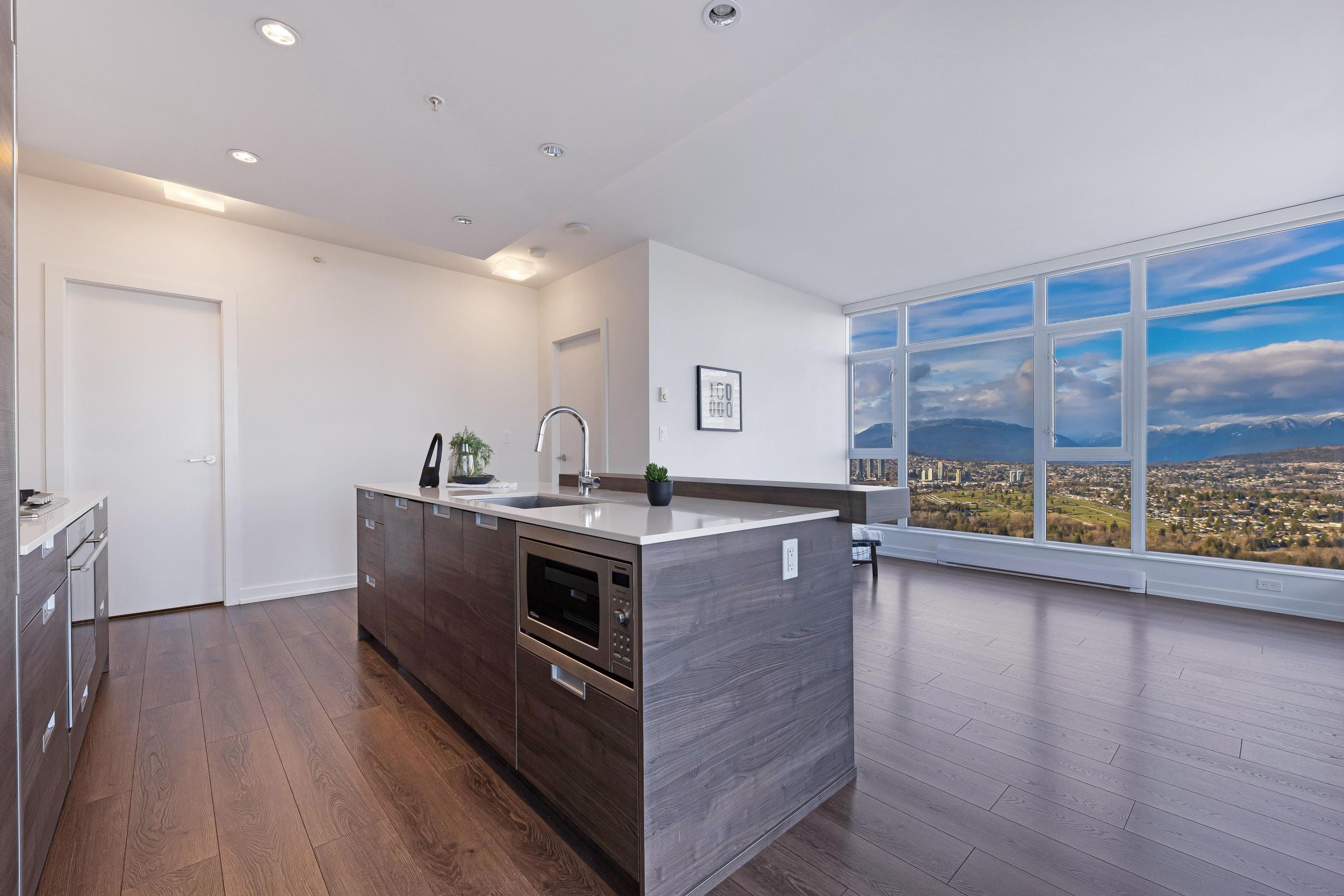 3007 - 4688 Kingsway, Burnaby, V5H 0E9 — photo 4