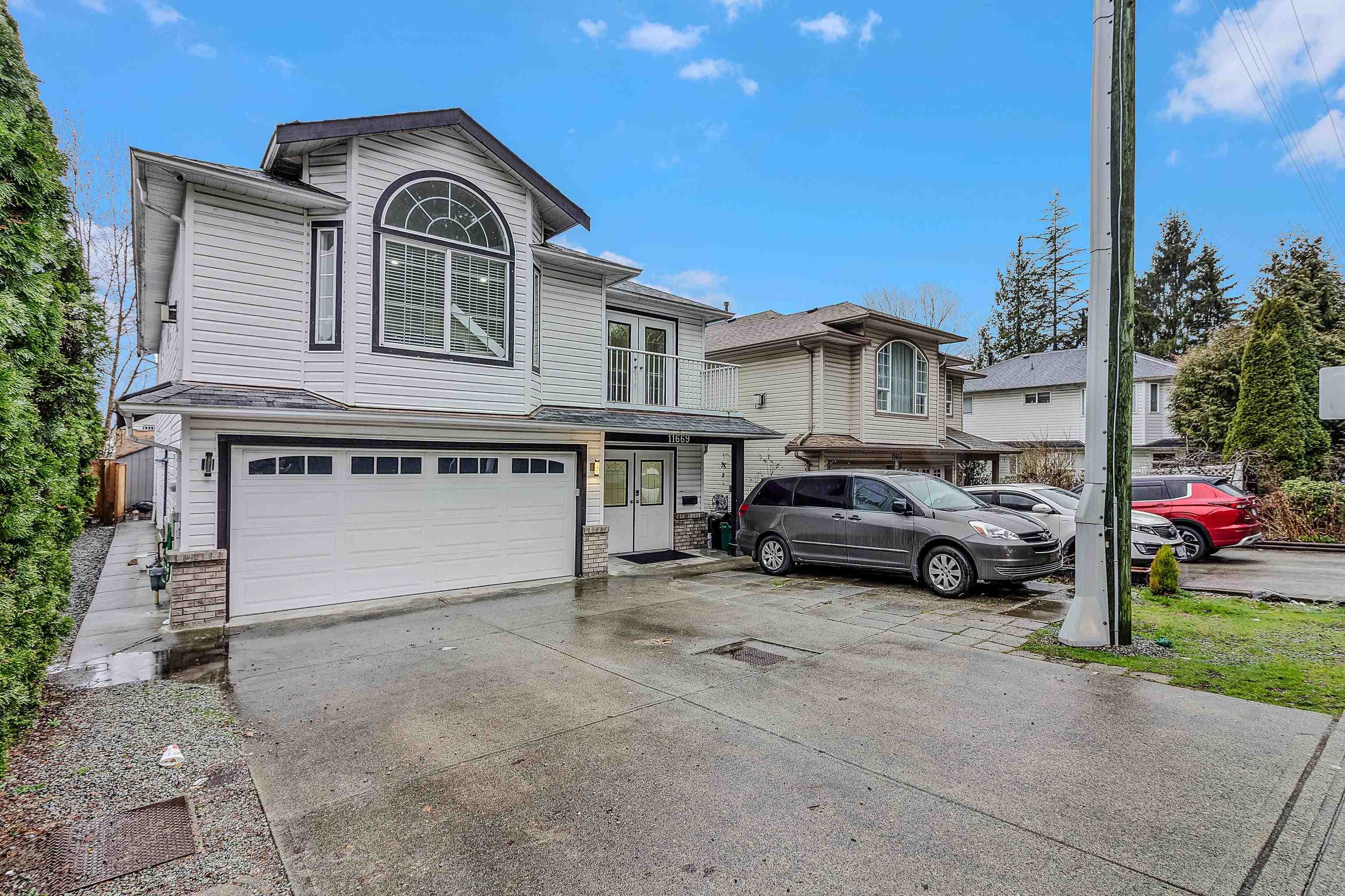 11669 207 Street, Maple Ridge, V2X 1X2 — photo 2