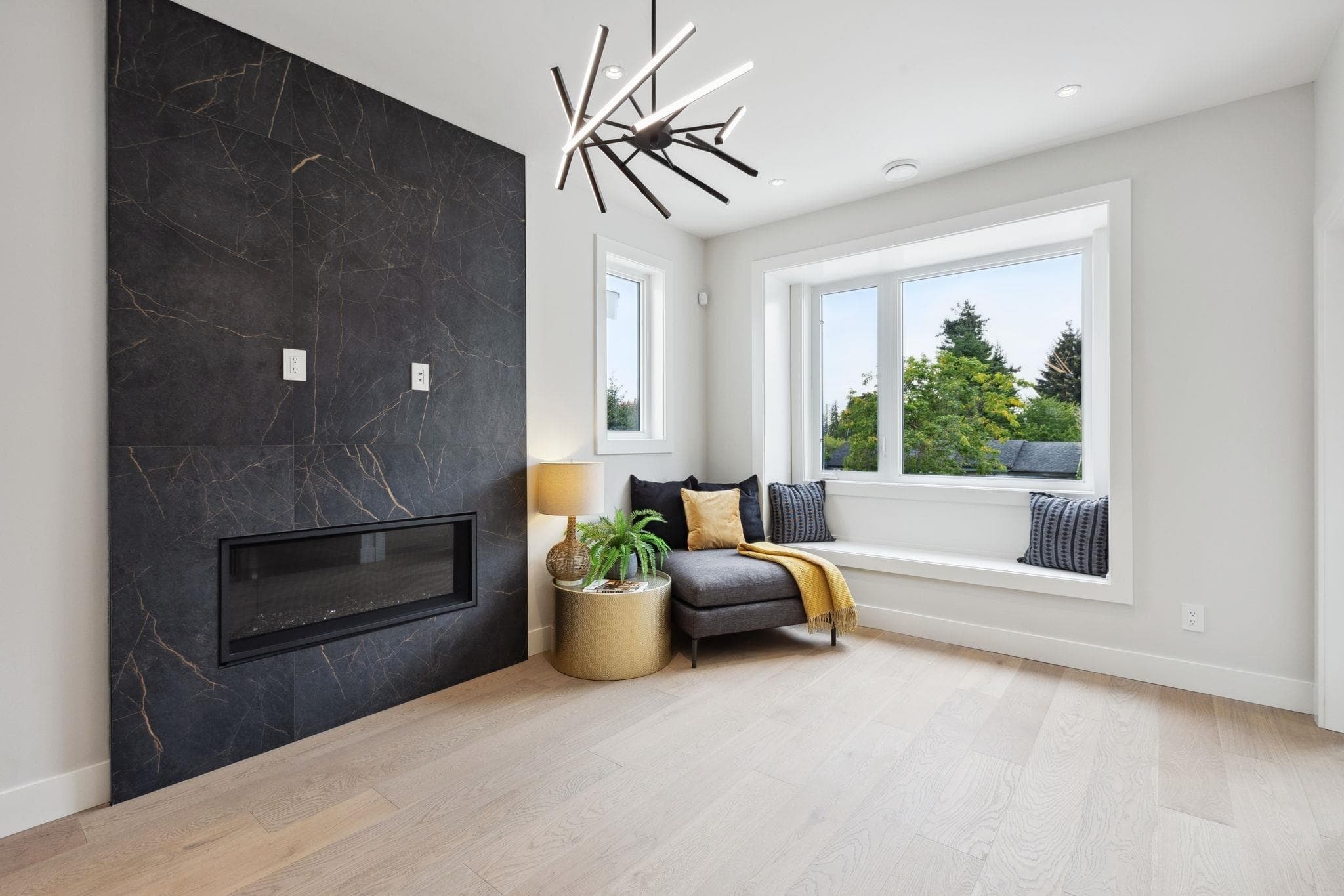 1330 W 15th Street, North Vancouver, V7P 1N2 — photo 3