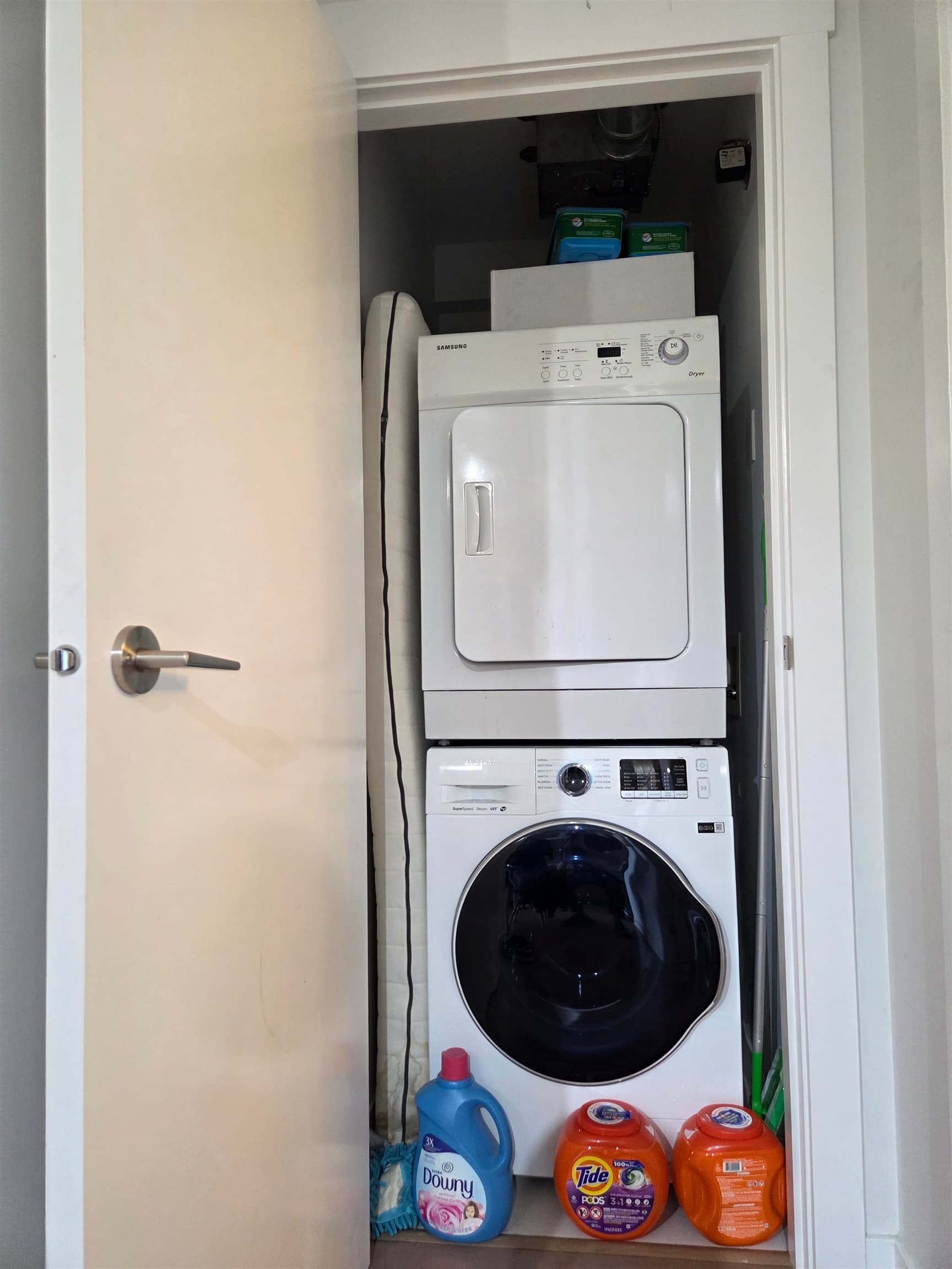 1106 - 10777 University Drive, Surrey, V3T 0E6 — photo 4