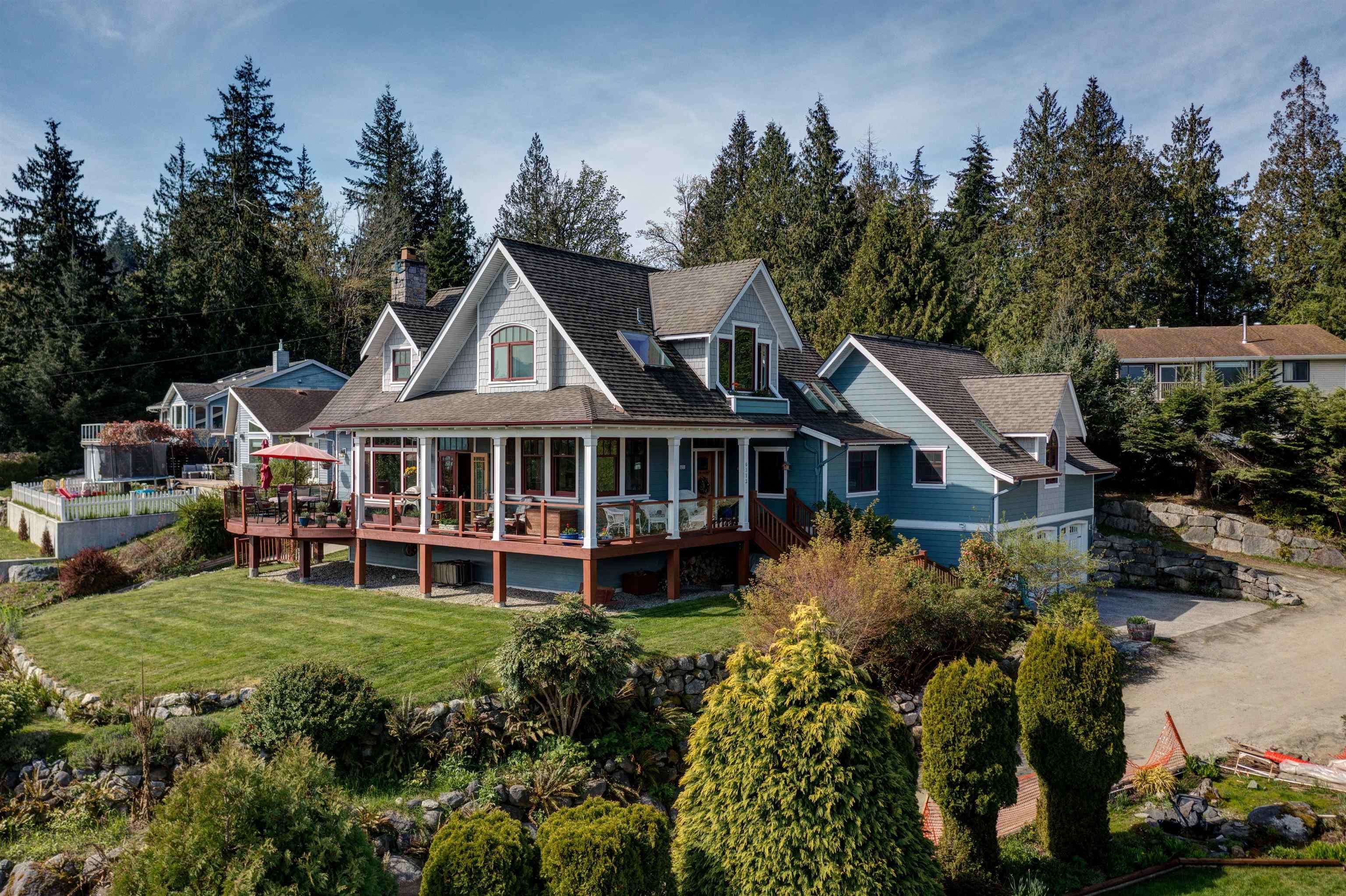 6373 N Gale Avenue, Sechelt
