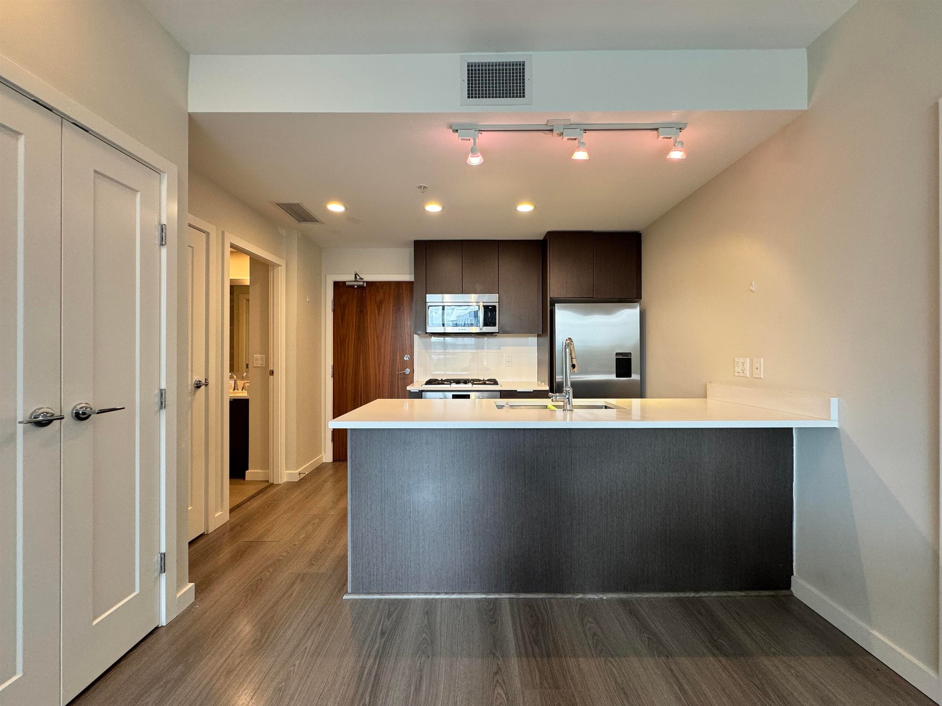 614 - 8688 Hazelbridge Way, Richmond, V6X 0R6 — photo 5