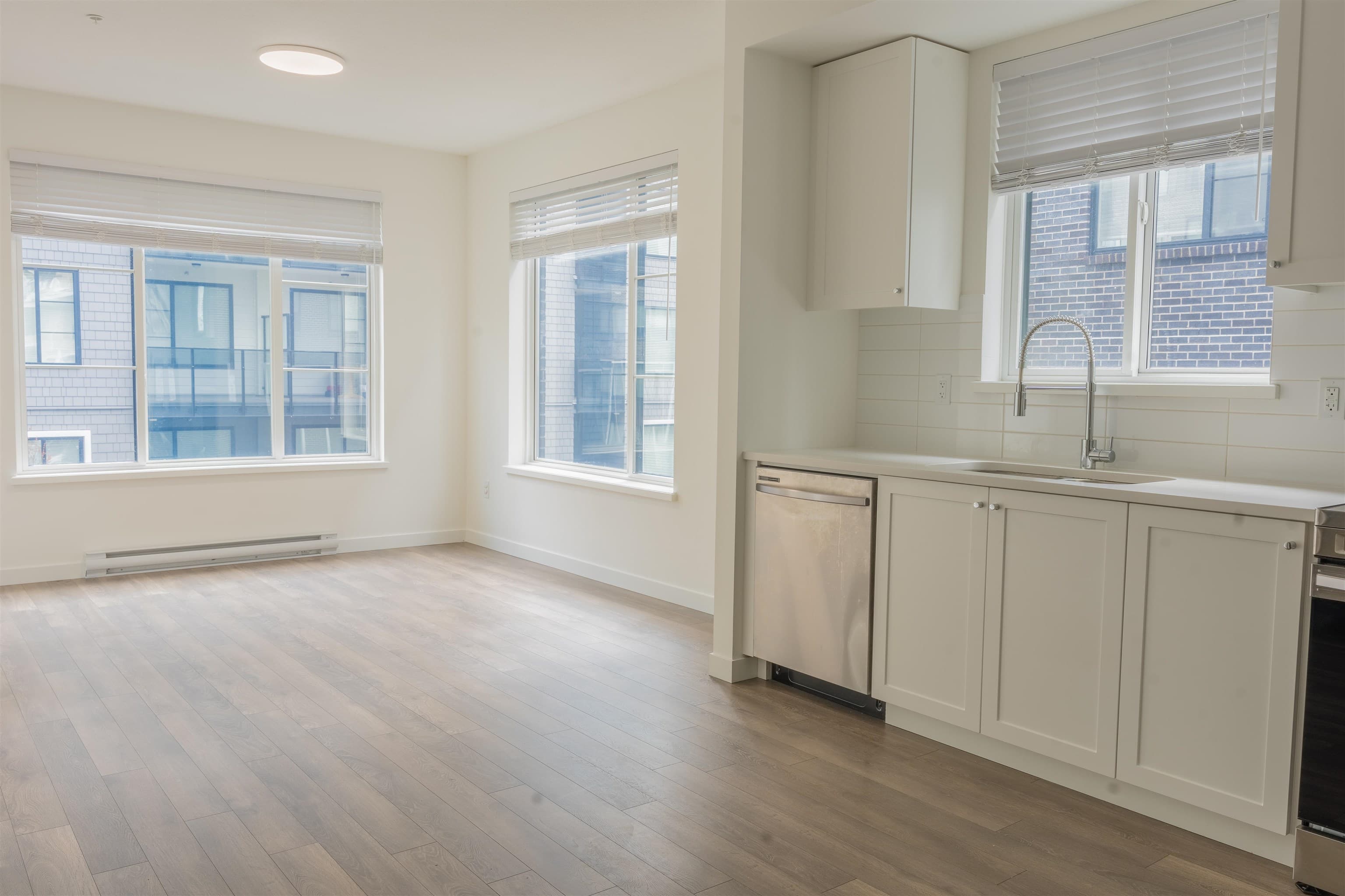 206 - 15848 Fraser Highway, Surrey, V4N 6X6 — photo 3