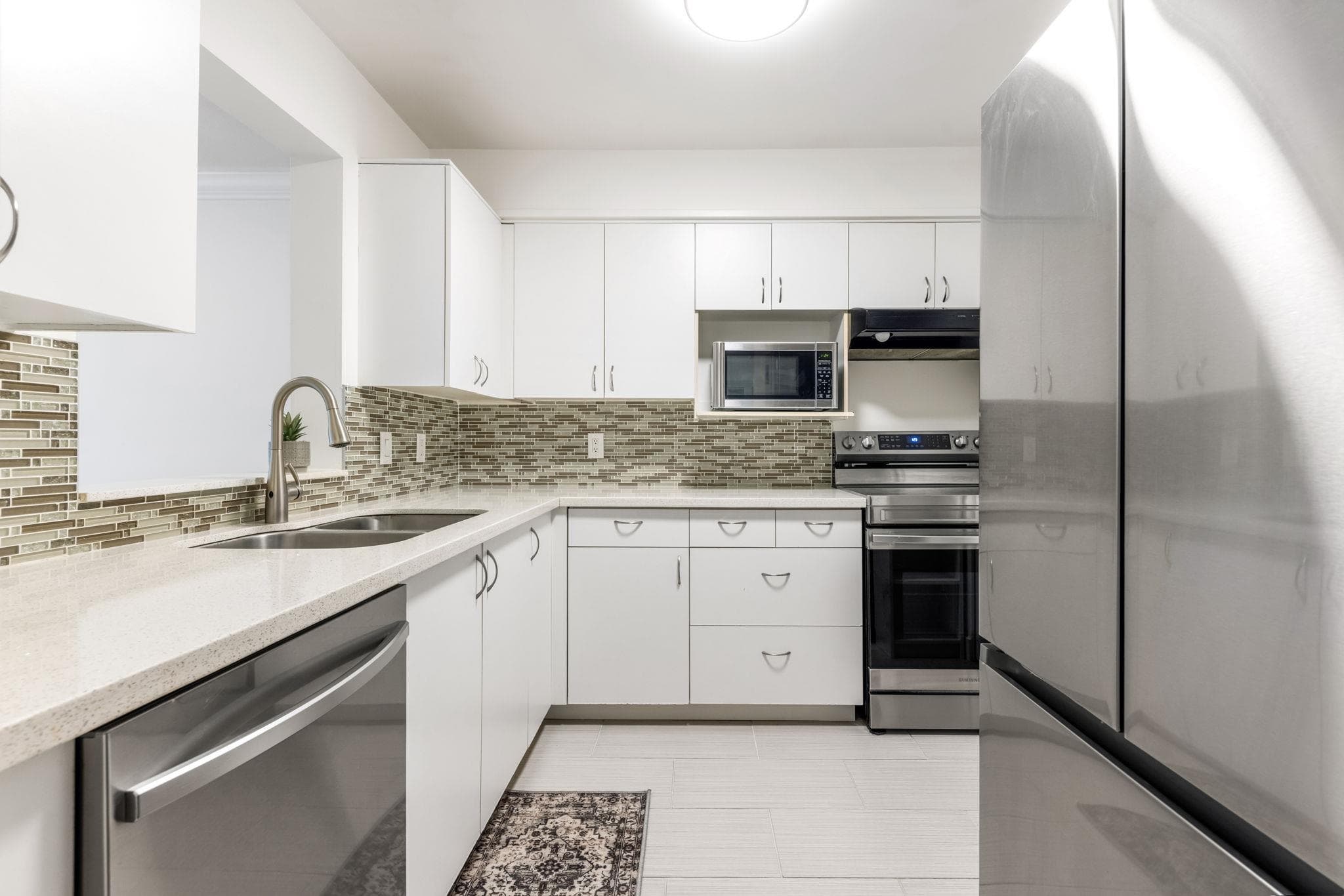 212 - 6820 Rumble Street, Burnaby, V5E 4H9 — photo 5
