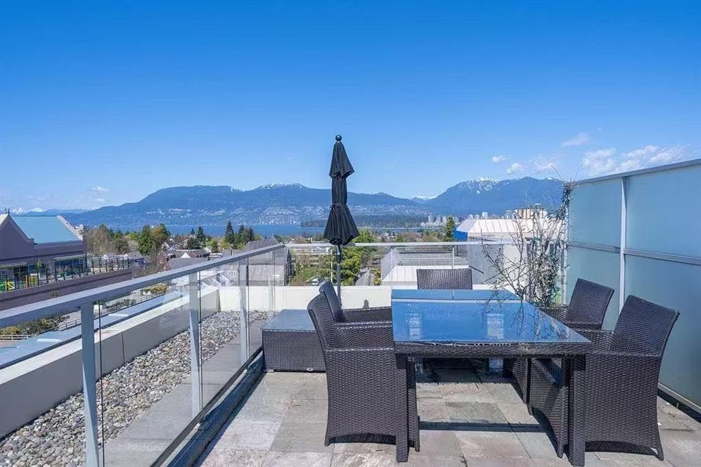 703 - 2528 Maple Street, Vancouver, V6J 0B5 — photo 3