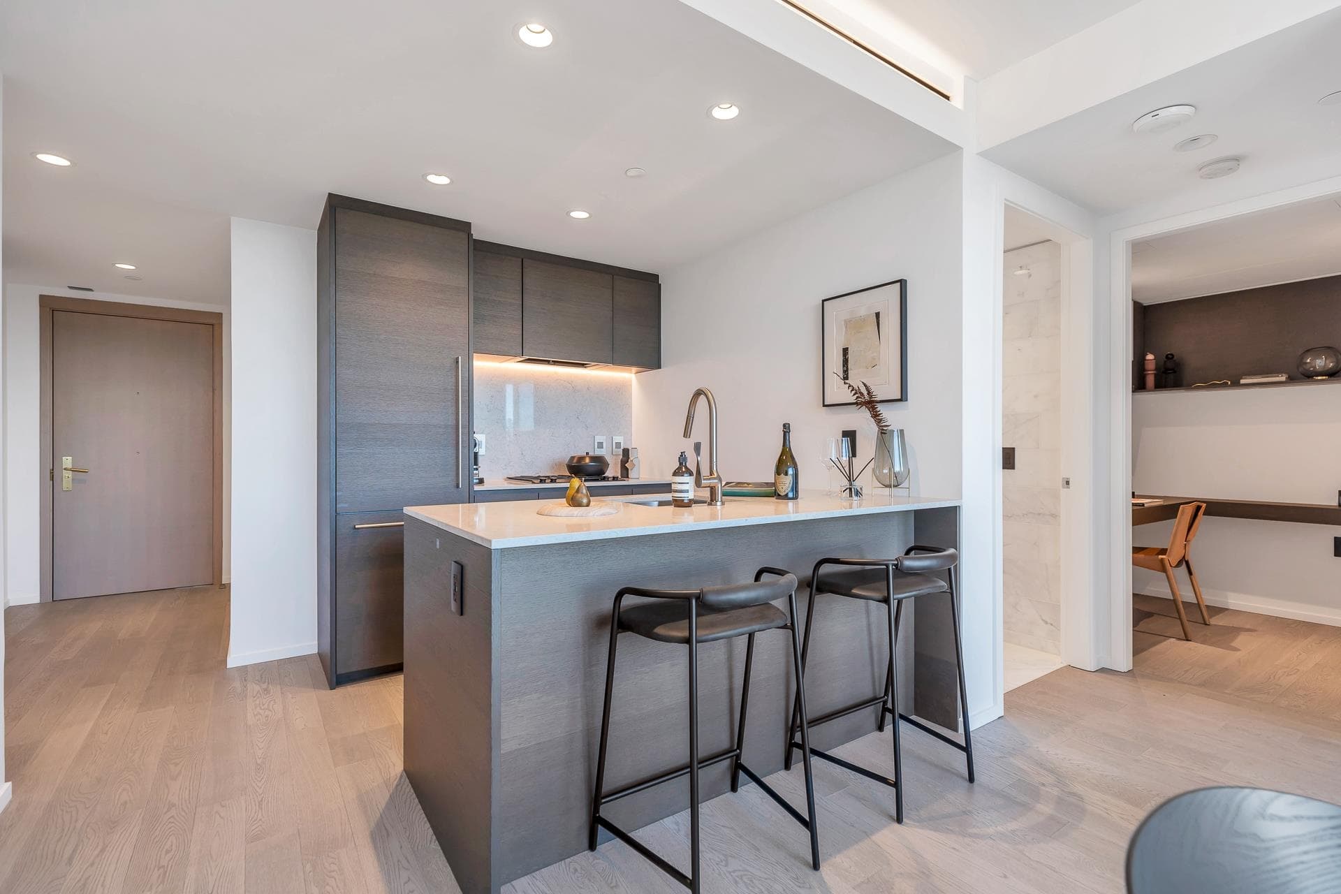 1801 - 1482 Robson Street, Vancouver, V6G 1B9 — photo 3