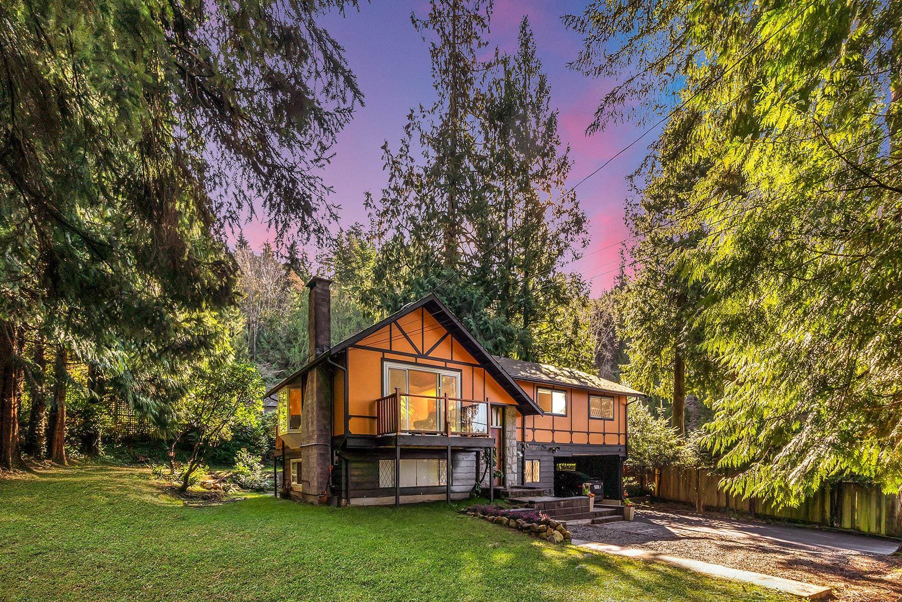5325 Marine Drive, West Vancouver