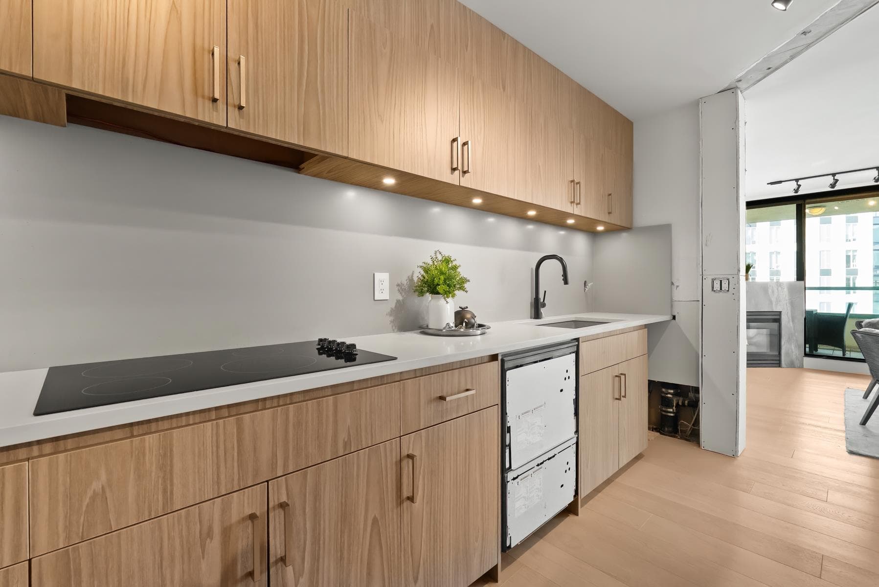 6D - 328 Taylor Way, West Vancouver, V7T 2Y4 — photo 1