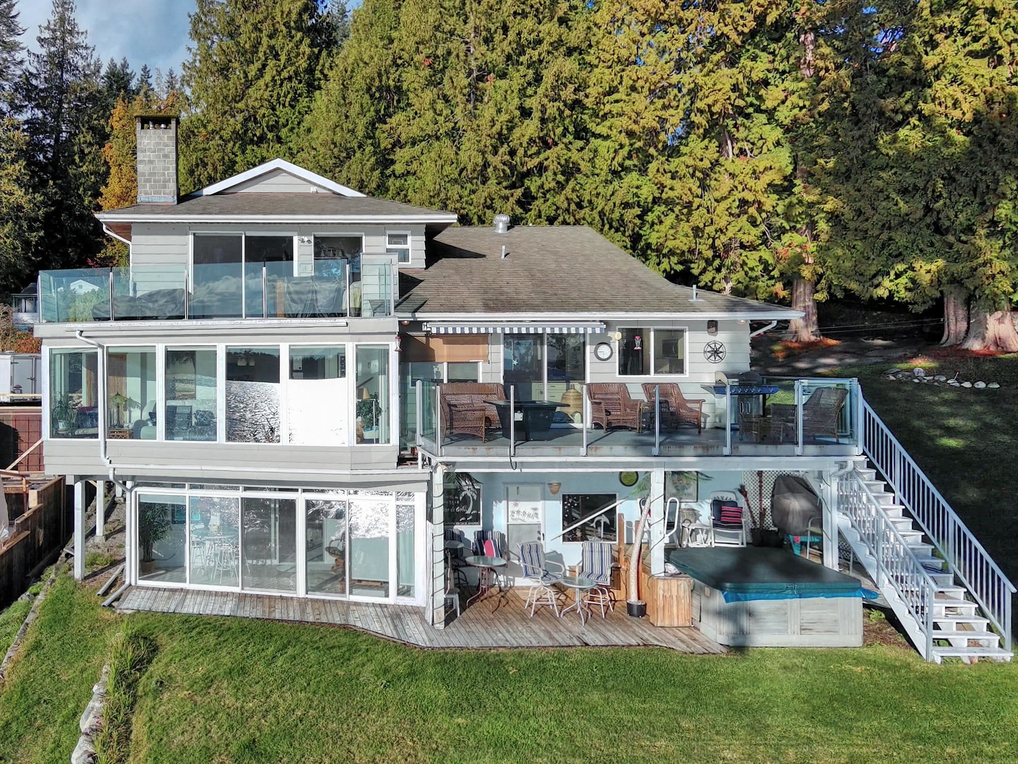 6437 Sunshine Coast Highway, Sechelt, V7Z 0N6 — photo 2