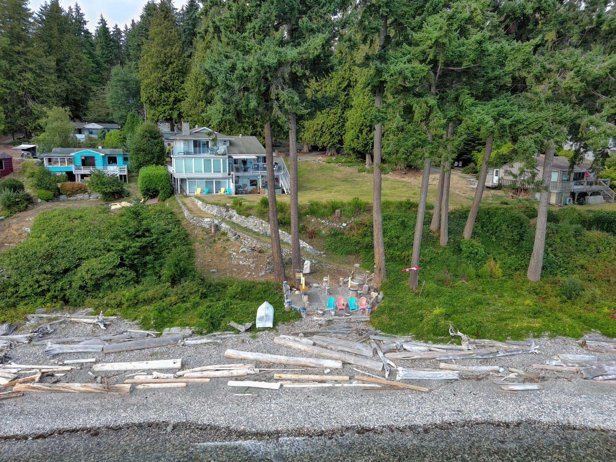 6437 Sunshine Coast Highway, Sechelt, V7Z 0N6 — photo 1