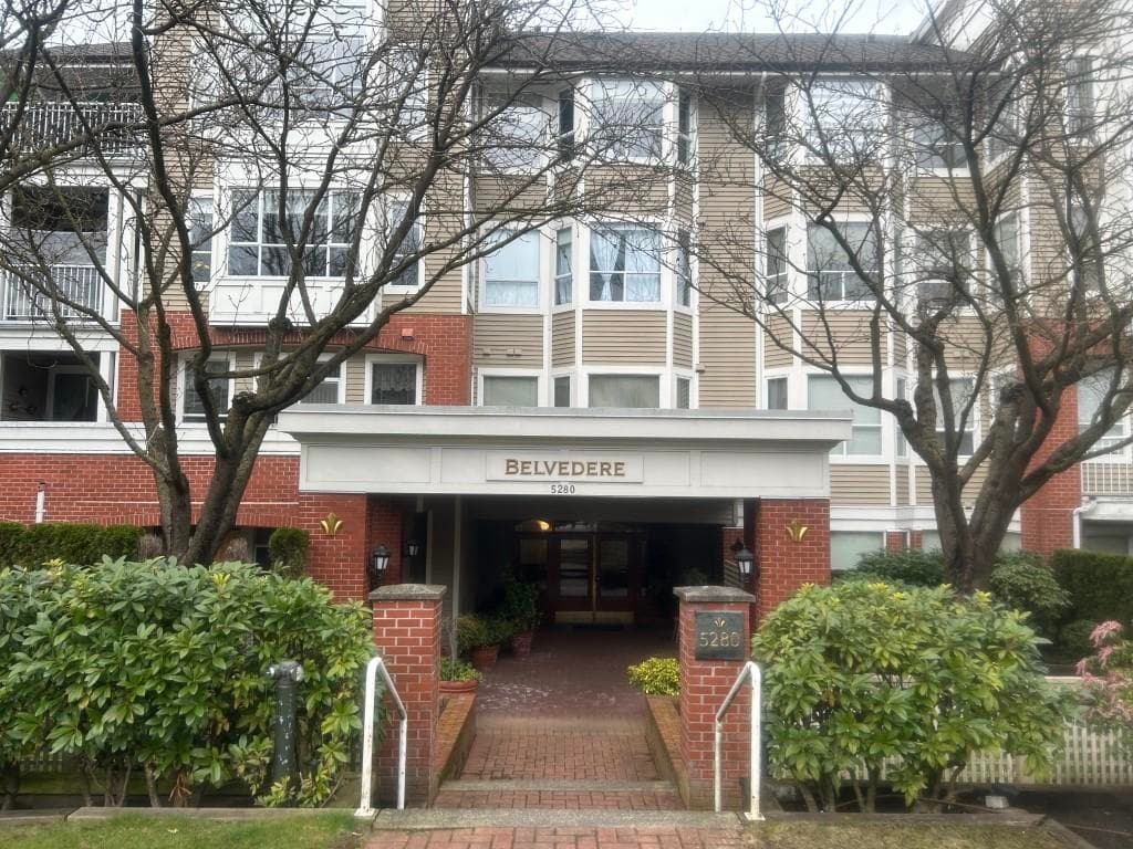 208 - 5280 Oakmount Crescent, Burnaby