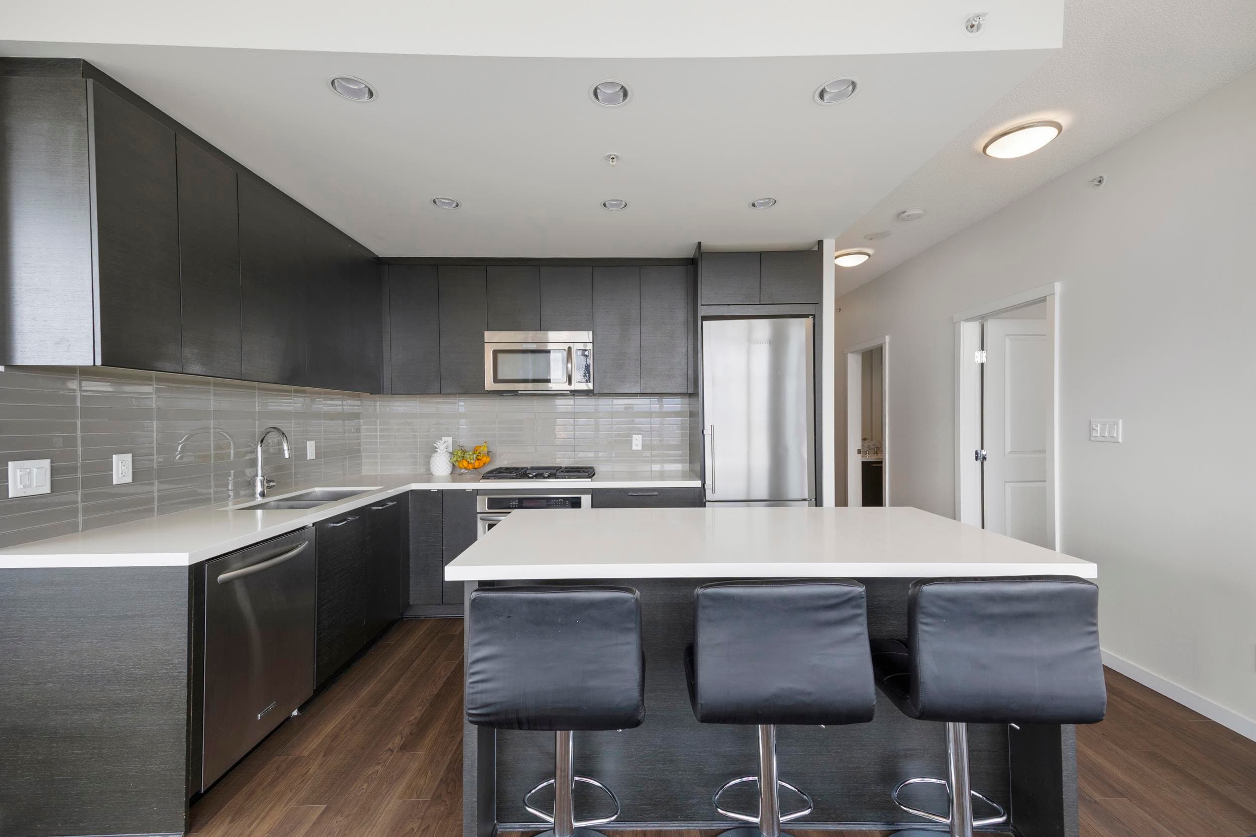 3702 - 4880 Bennett Street, Burnaby, V5H 0C1 — photo 5