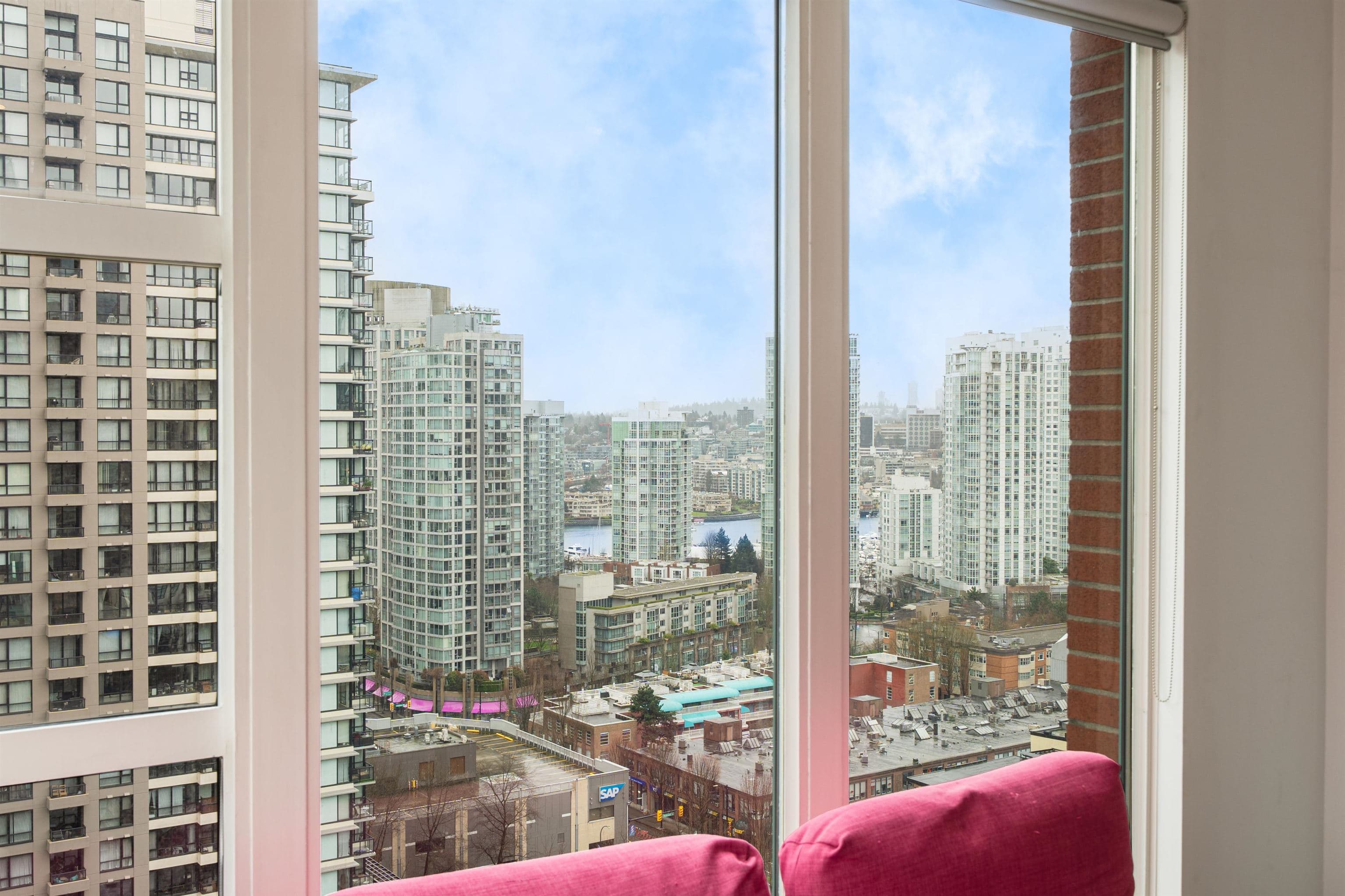 2204 - 939 Homer Street, Vancouver, V6B 2W6 — photo 4