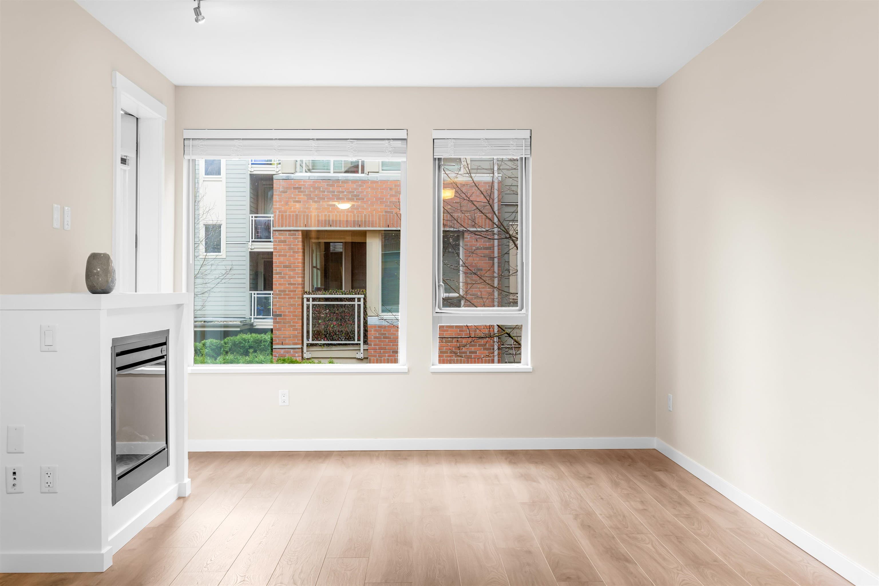 111 - 139 W 22nd Street, North Vancouver, V7M 0B5 — photo 5