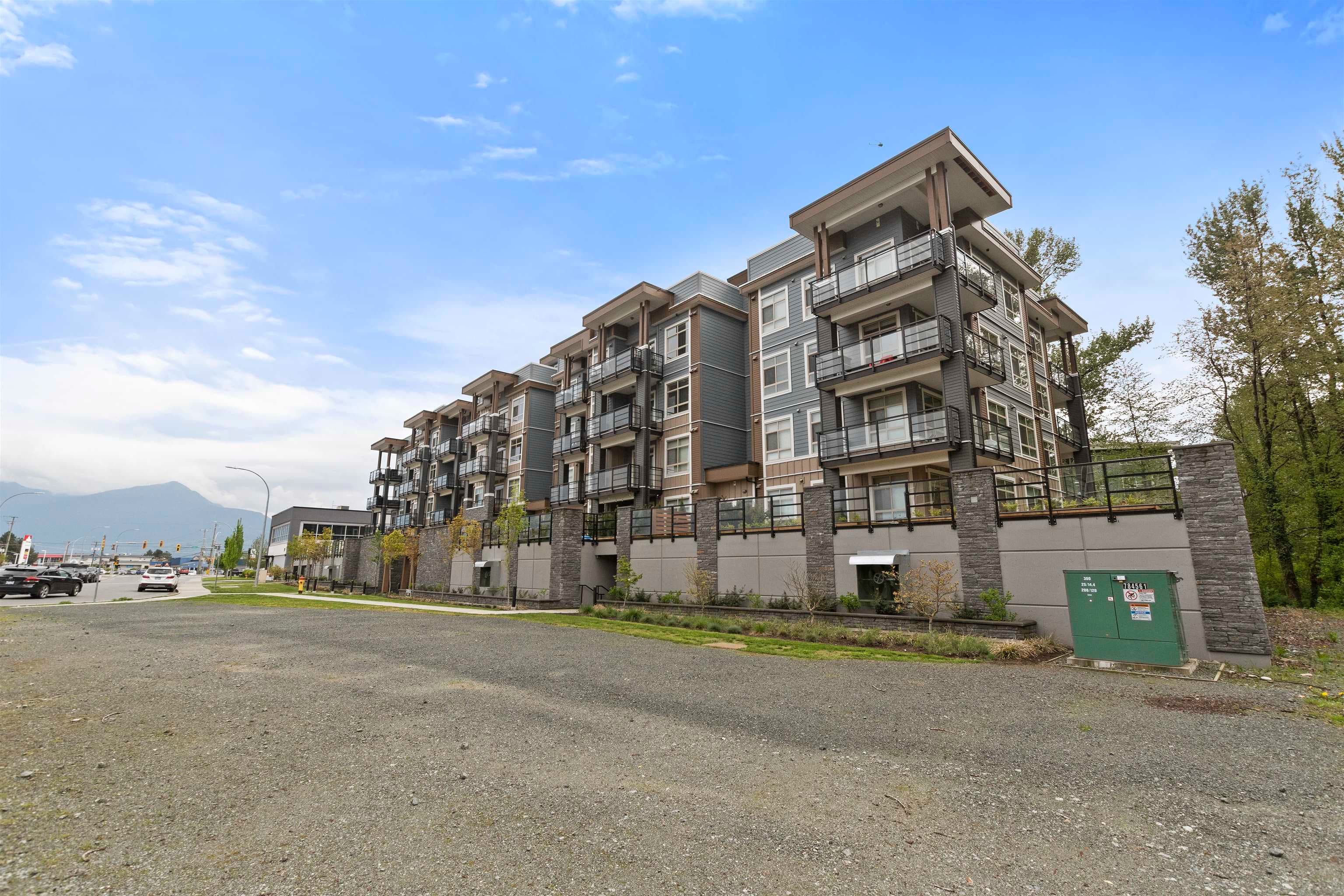 501 - 45562 Airport Road, Chilliwack, V2P 0J8 — photo 2