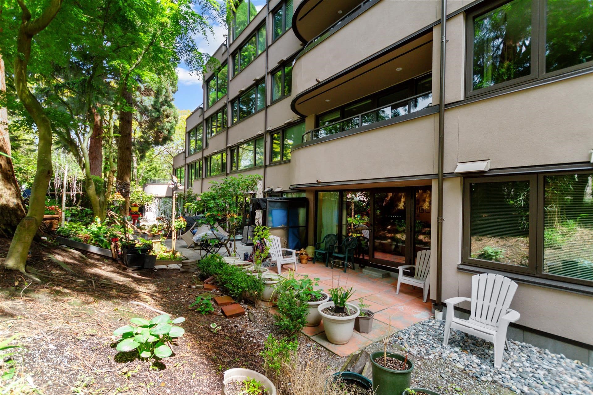 10 - 1425 Lamey's Mill Road, Vancouver