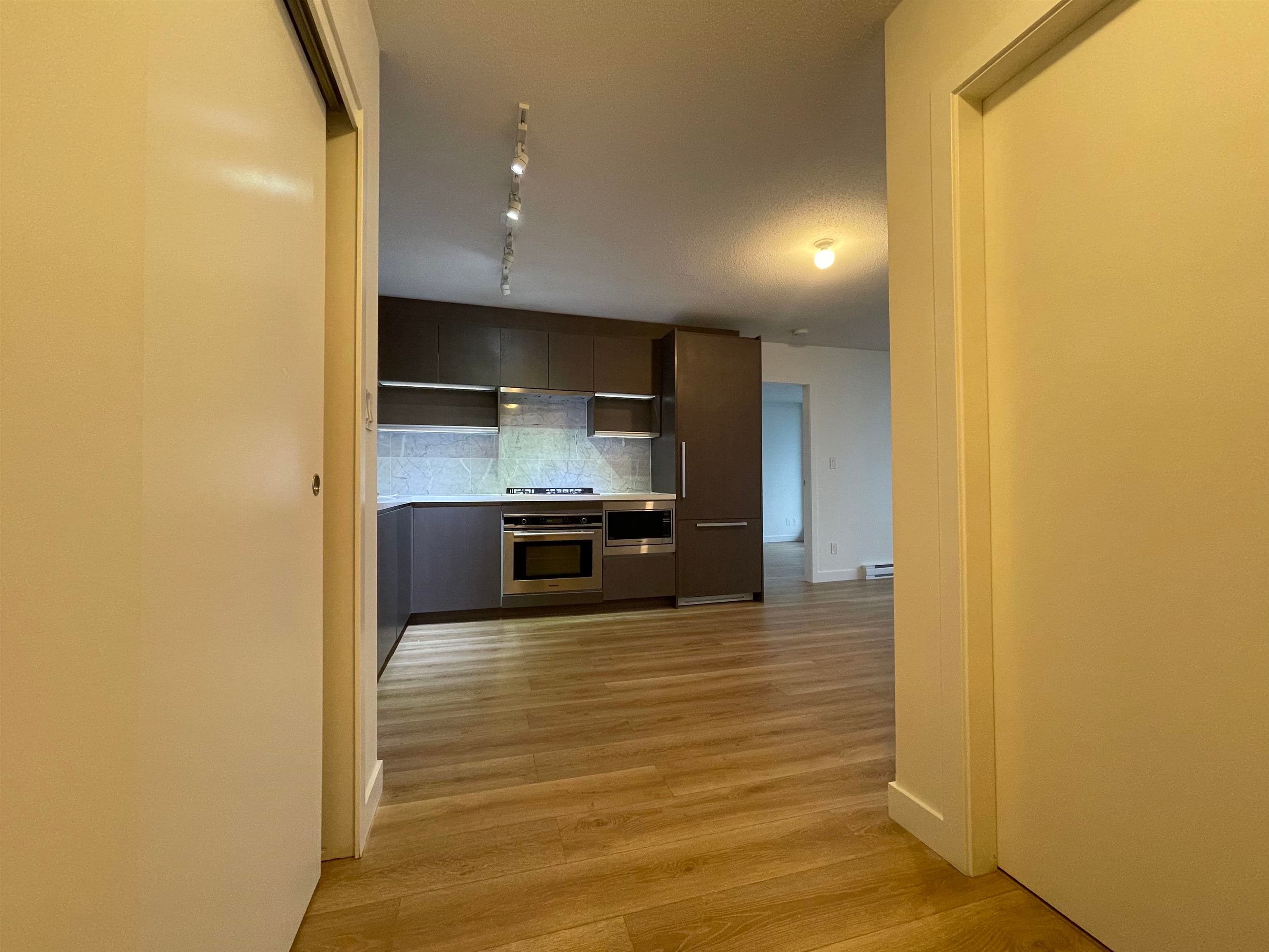 4201 - 13696 100 Avenue, Surrey, V3T 0L5 — photo 2
