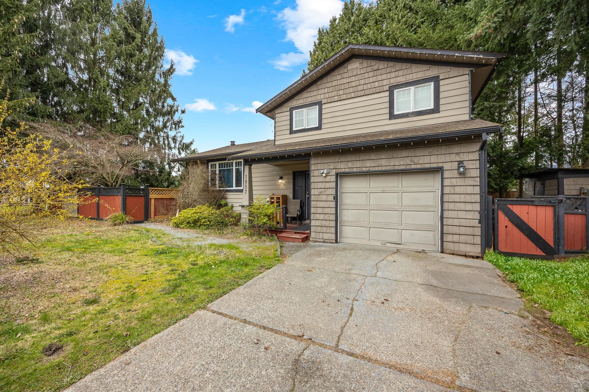 1857 Warwick Avenue, Port Coquitlam, V3C 4P6 — photo 2