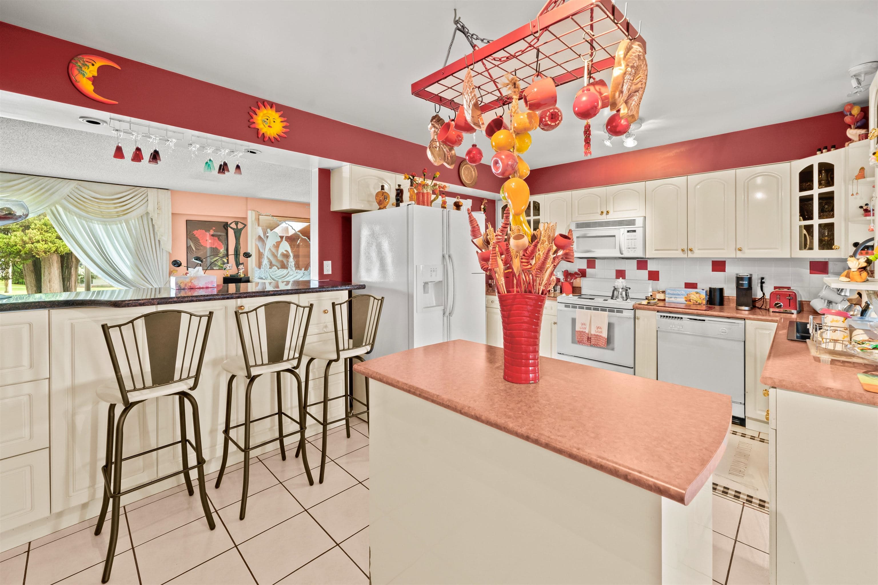 6565 Sumas Drive, Burnaby, V5B 2V1 — photo 2