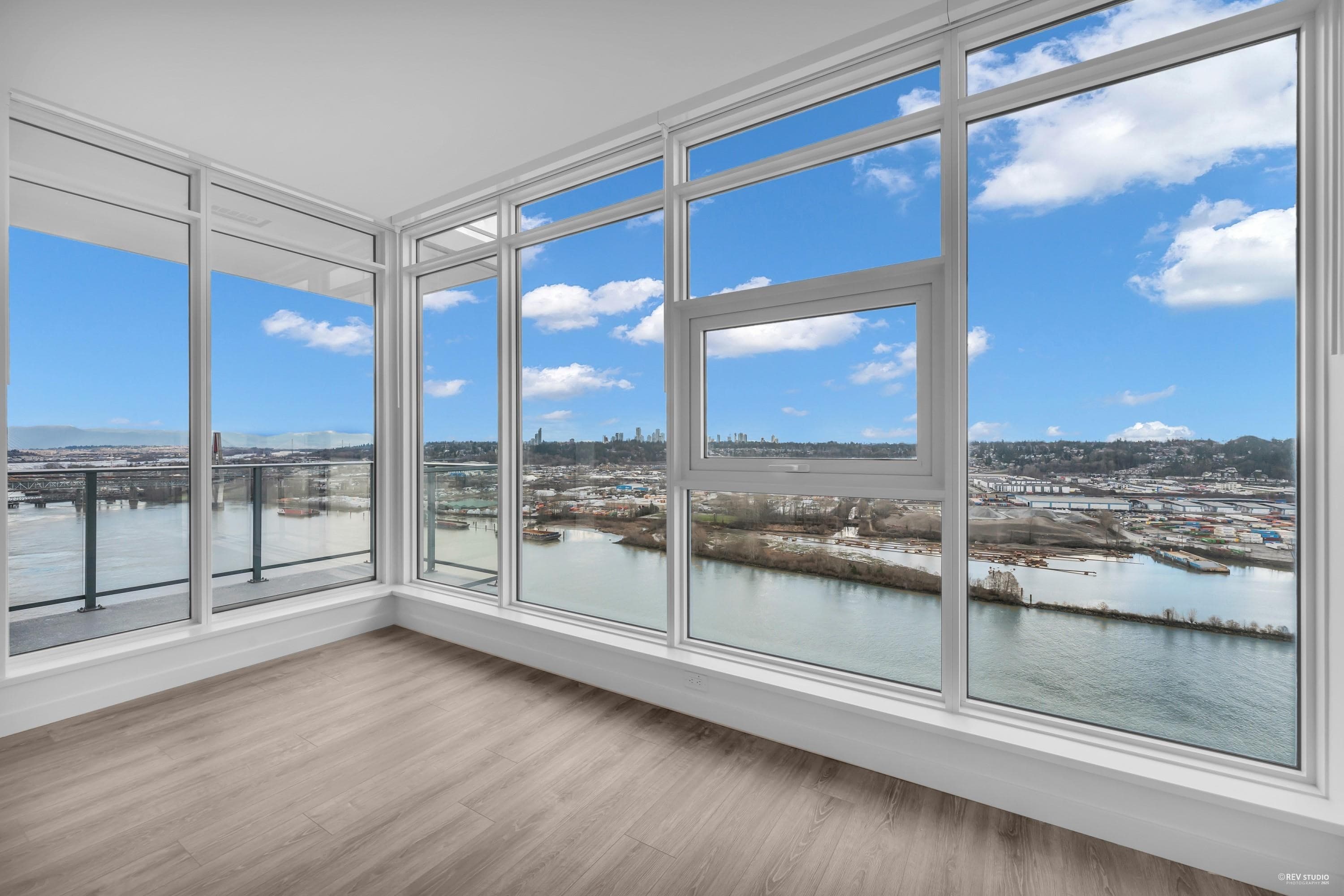 3007 - 680 Quayside Drive, New Westminster, V3M 0P2 — photo 3