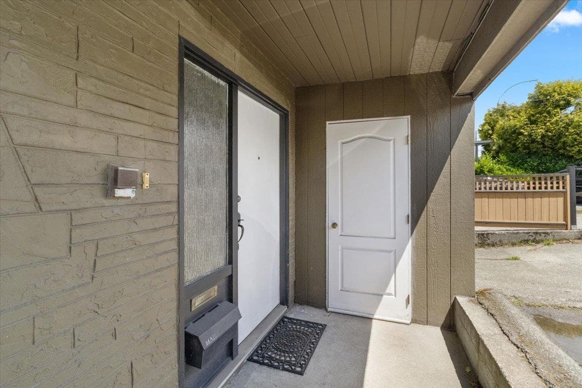 7575 10th Avenue, Burnaby, V3N 2S1 — photo 4