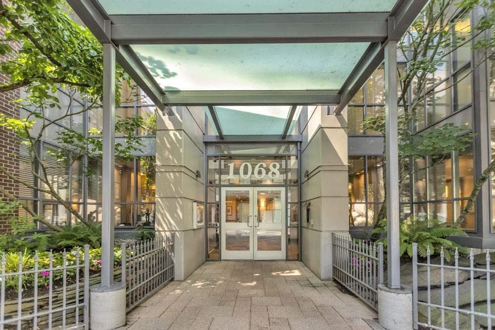 305 - 1068 Hornby Street, Vancouver, V6Z 2Y7 — photo 1