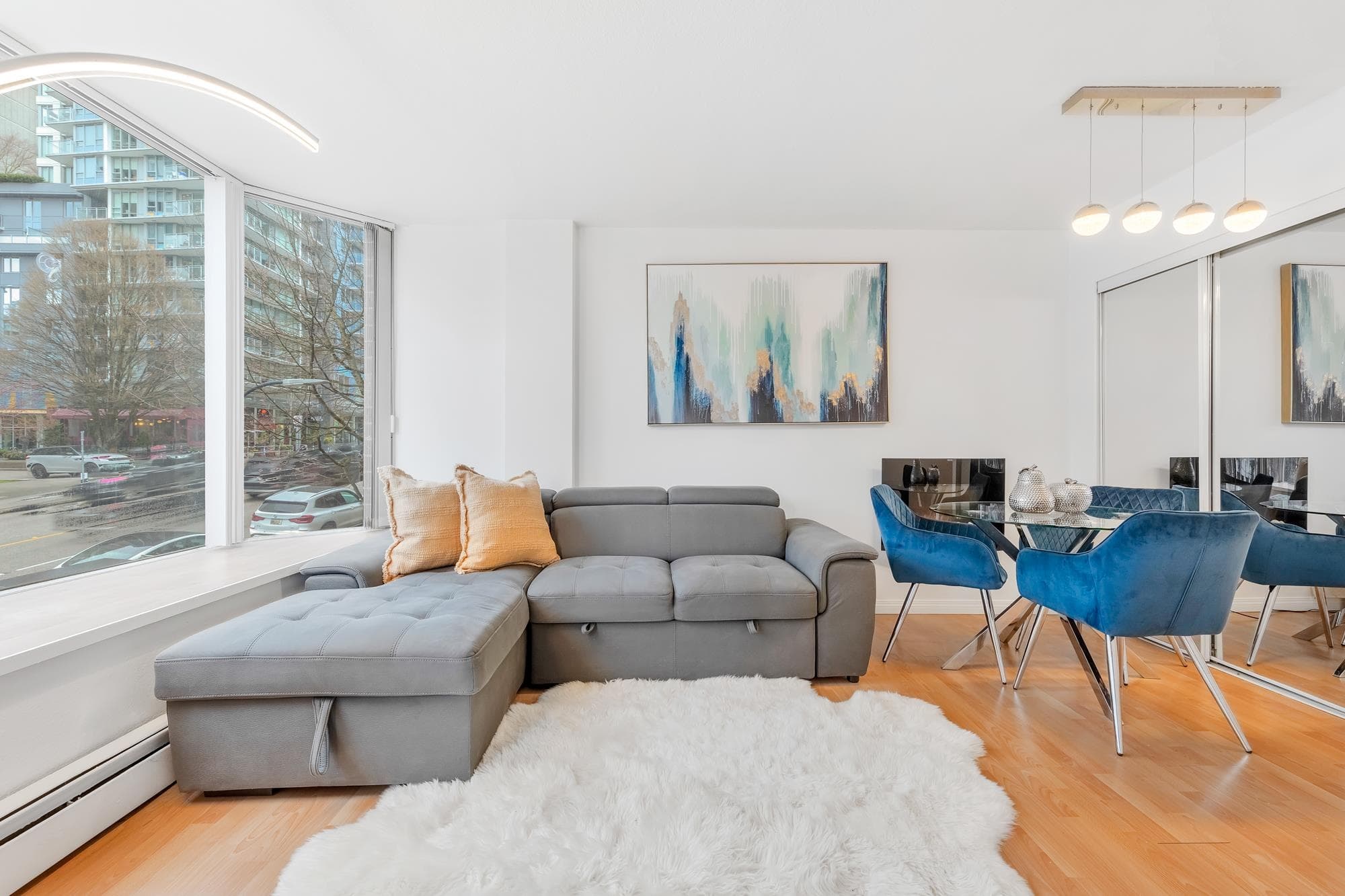 209 - 1330 Burrard Street, Vancouver, V6Z 2B8 — photo 3