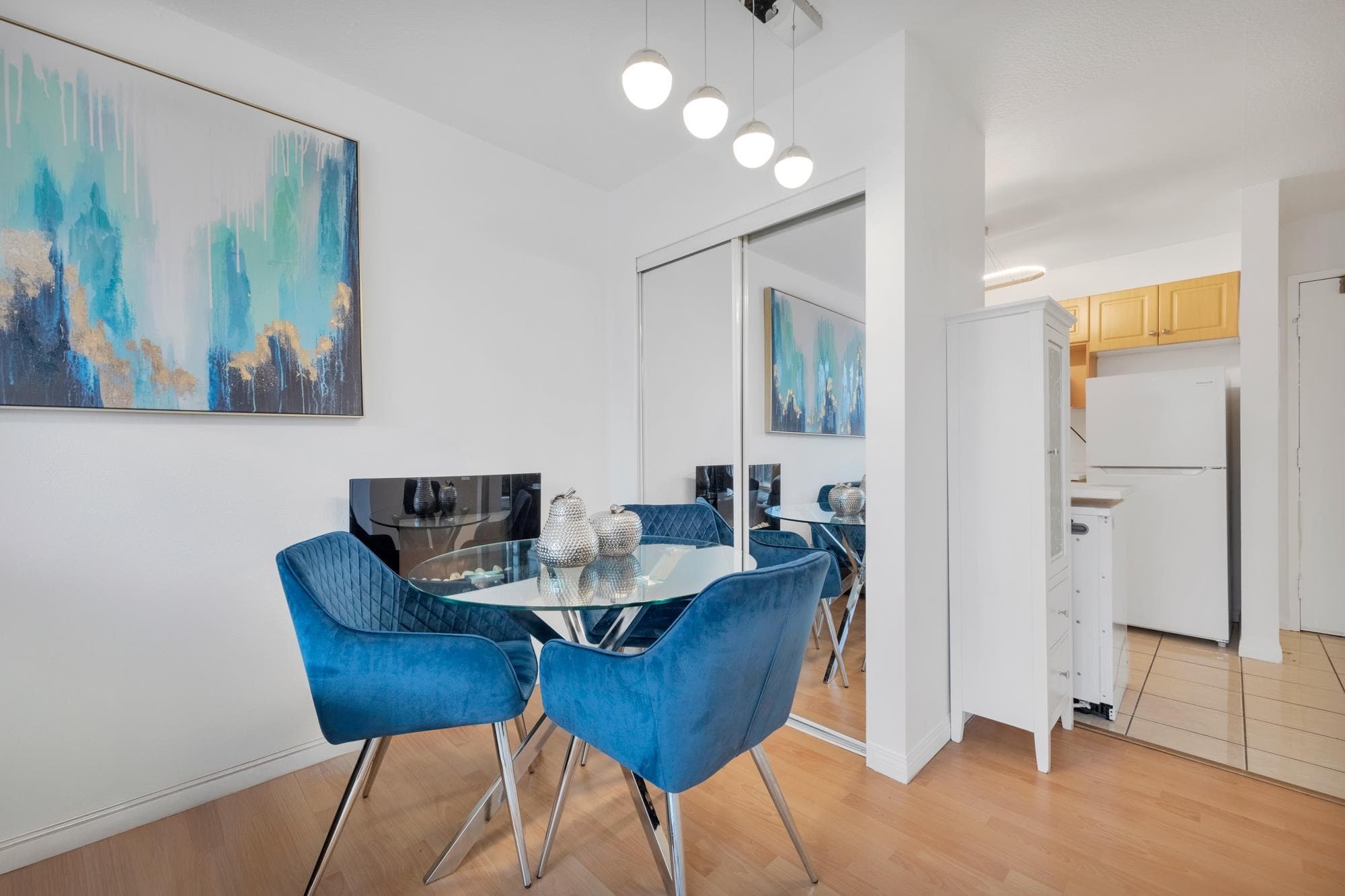 209 - 1330 Burrard Street, Vancouver, V6Z 2B8 — photo 5