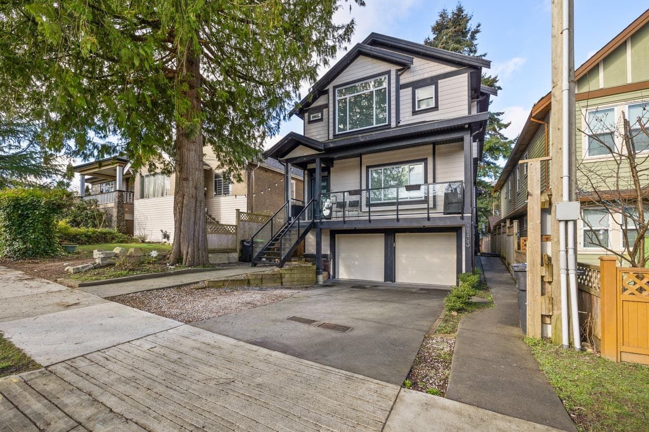 3133 Glen Drive, Vancouver, V5T 4C3 — photo 3